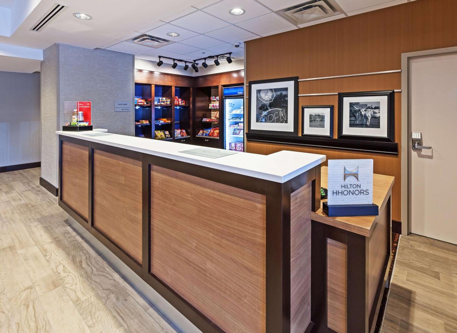 Hampton Inn and Suites Georgetown/Austin North, TX photo 5