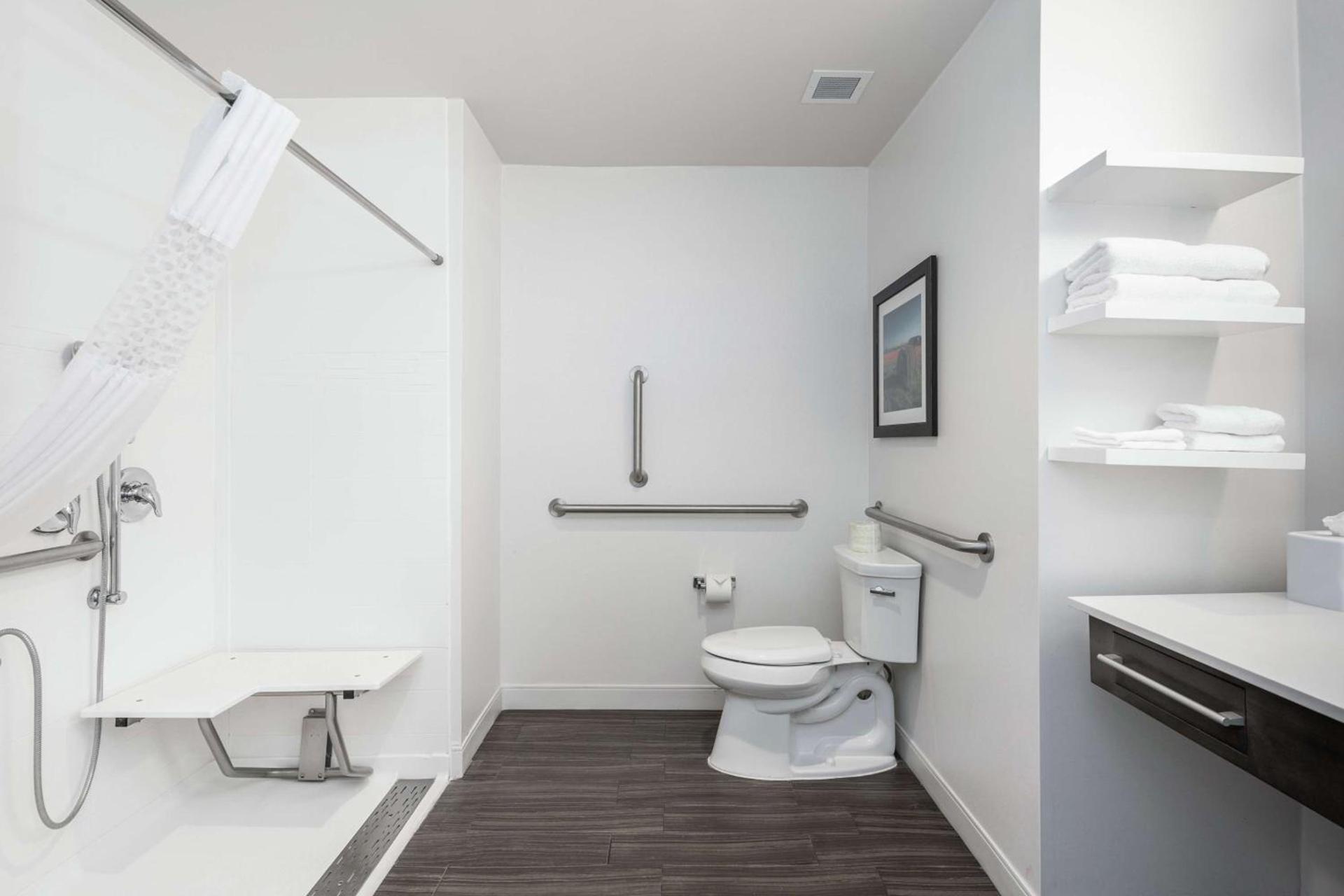 Hampton Inn and Suites Georgetown/Austin North, TX photo 12