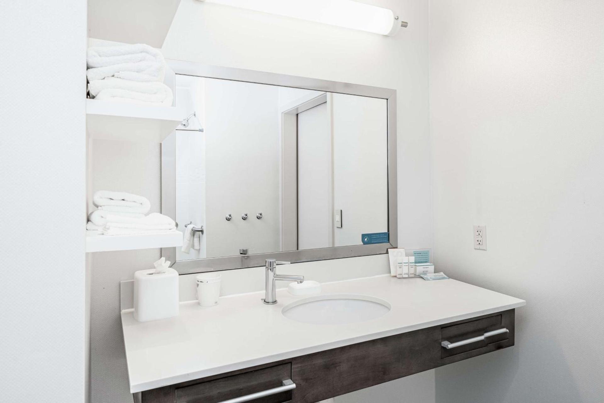 Hampton Inn and Suites Georgetown/Austin North, TX photo 20
