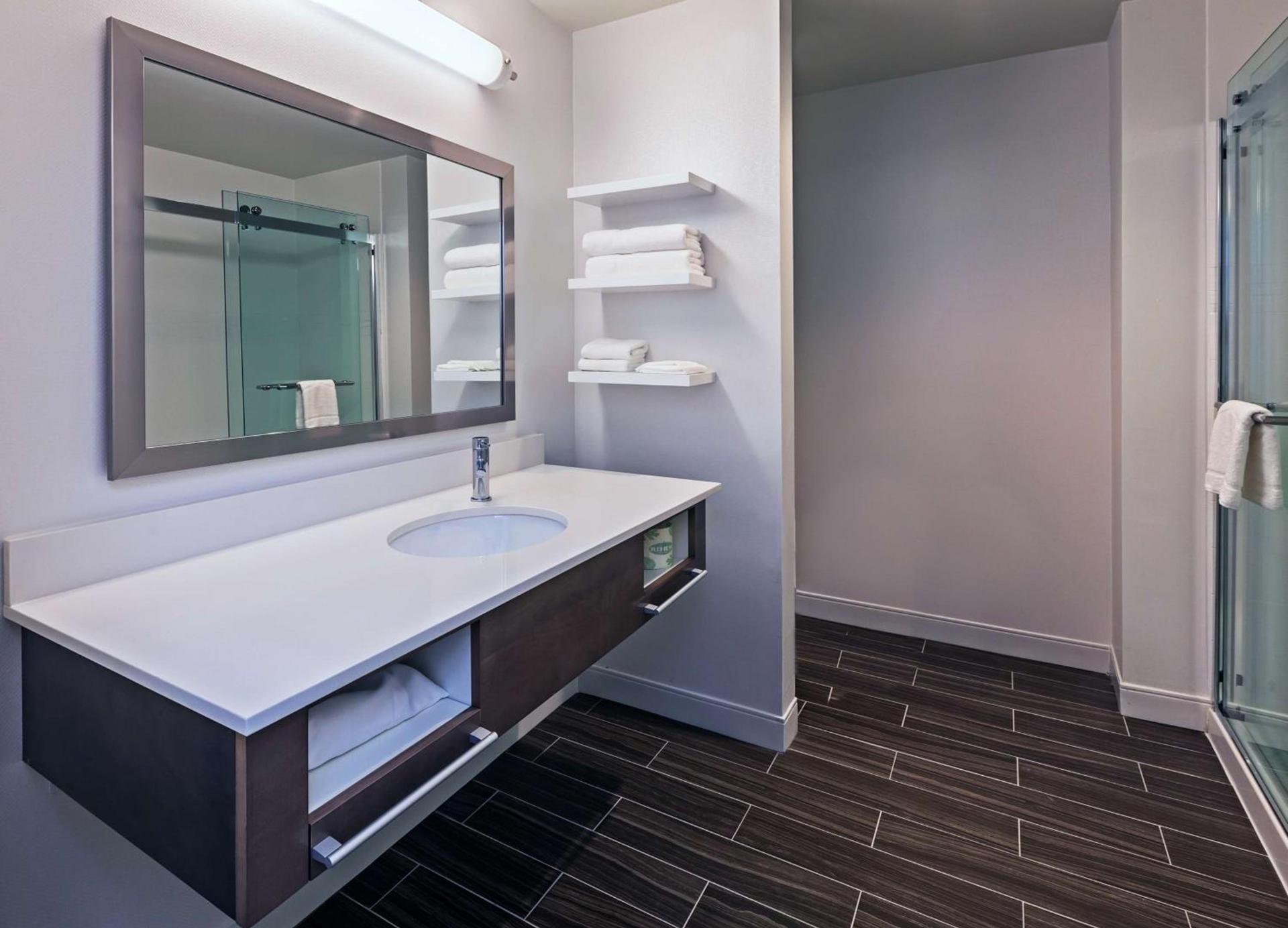 Hampton Inn and Suites Georgetown/Austin North, TX photo 26