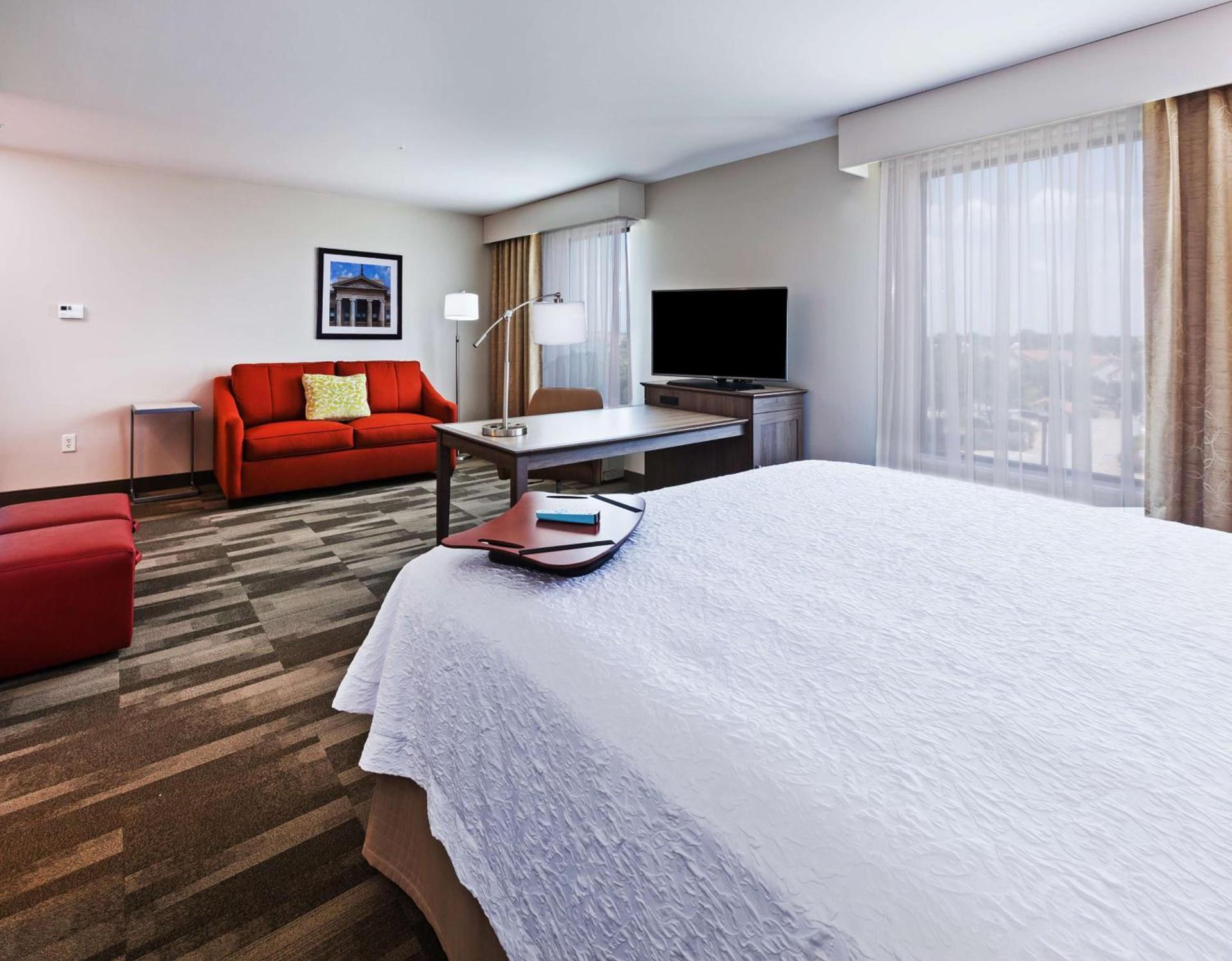 Hampton Inn and Suites Georgetown/Austin North, TX photo 28