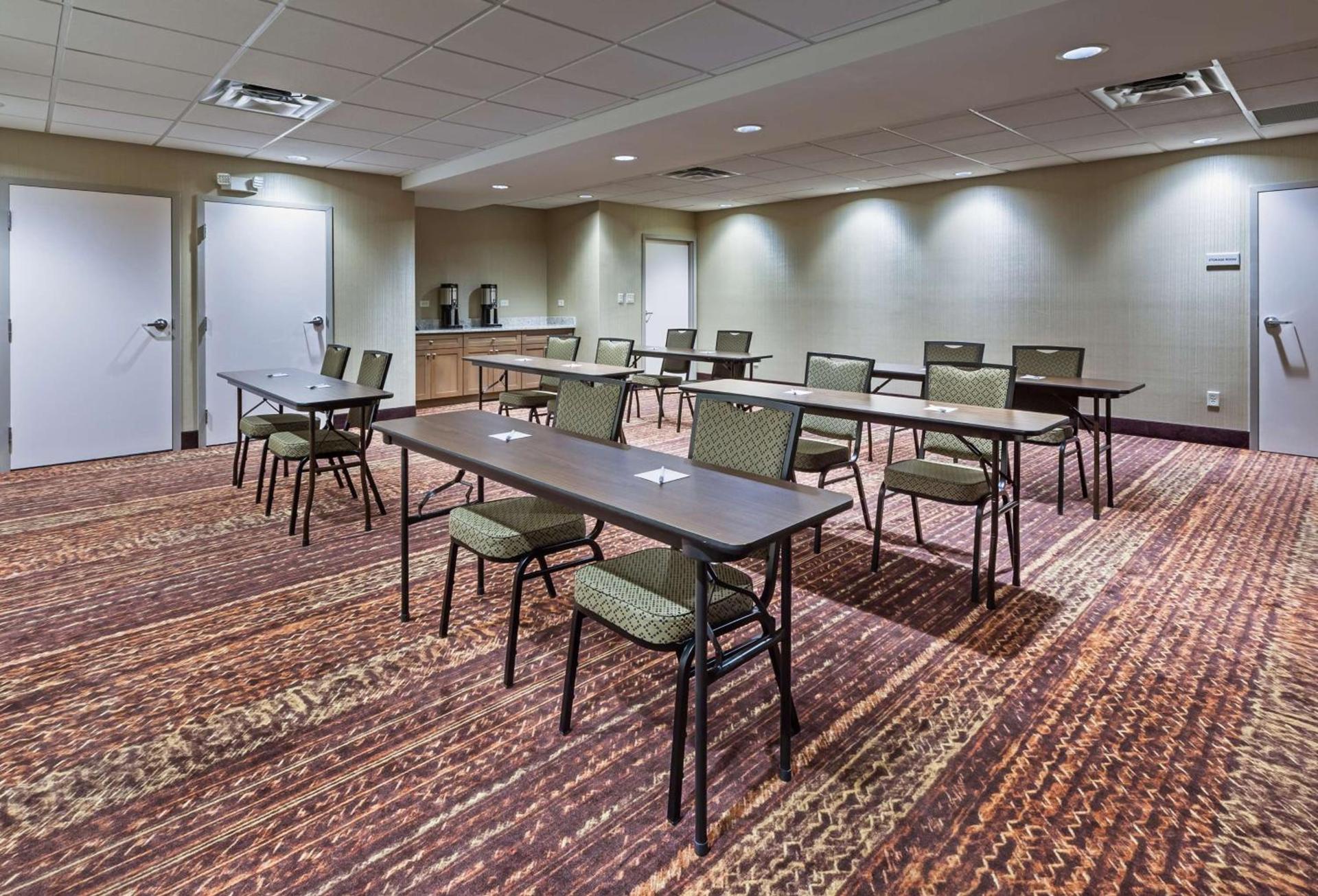 Hampton Inn and Suites Georgetown/Austin North, TX photo 31