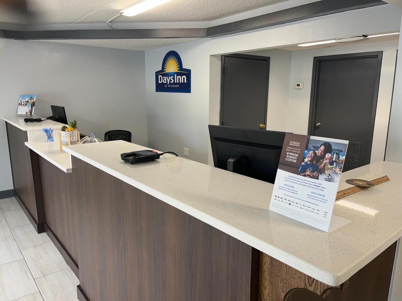 Days Inn by Wyndham Farmville photo 29