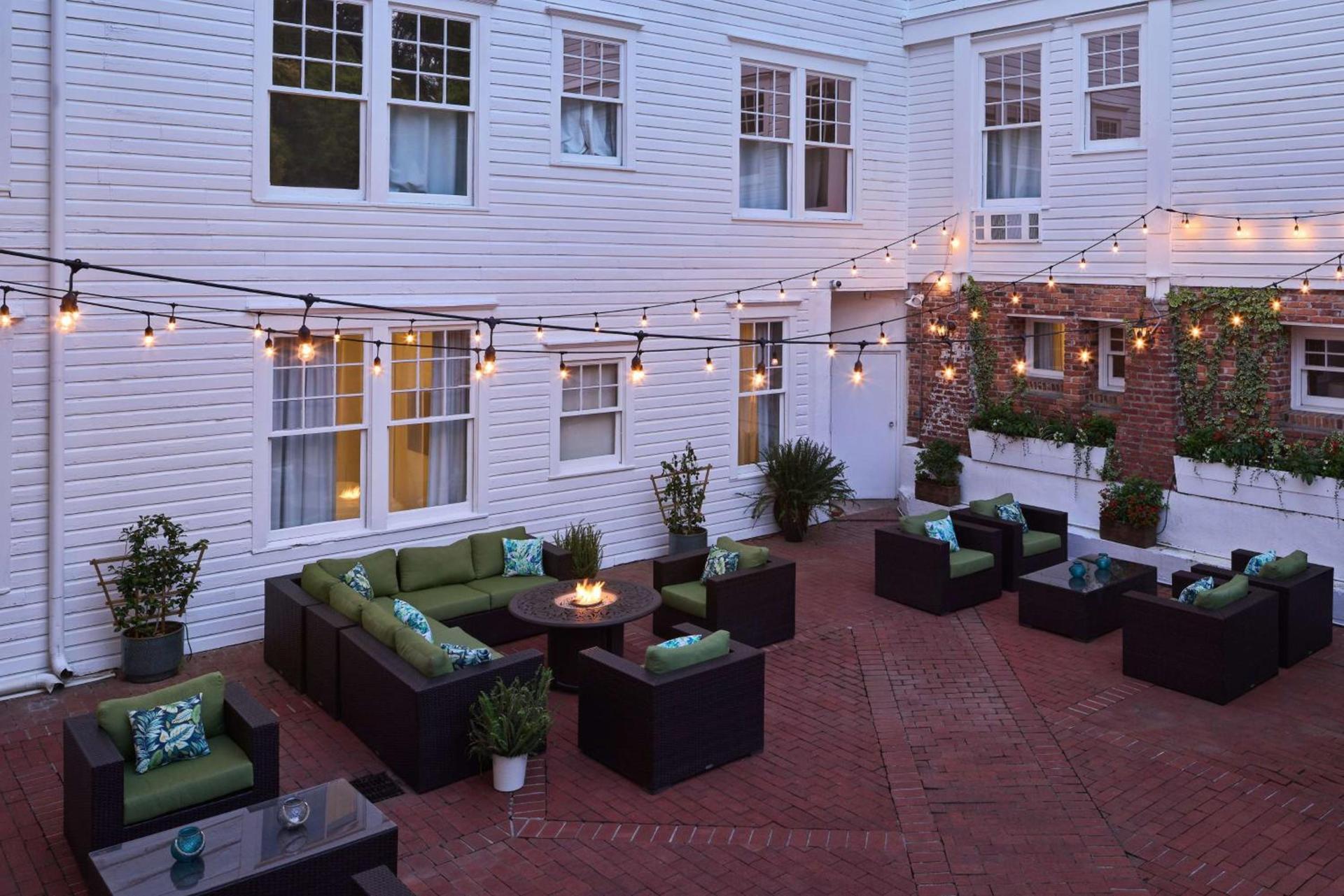 The Partridge Inn Augusta, Curio Collection by Hilton photo 4