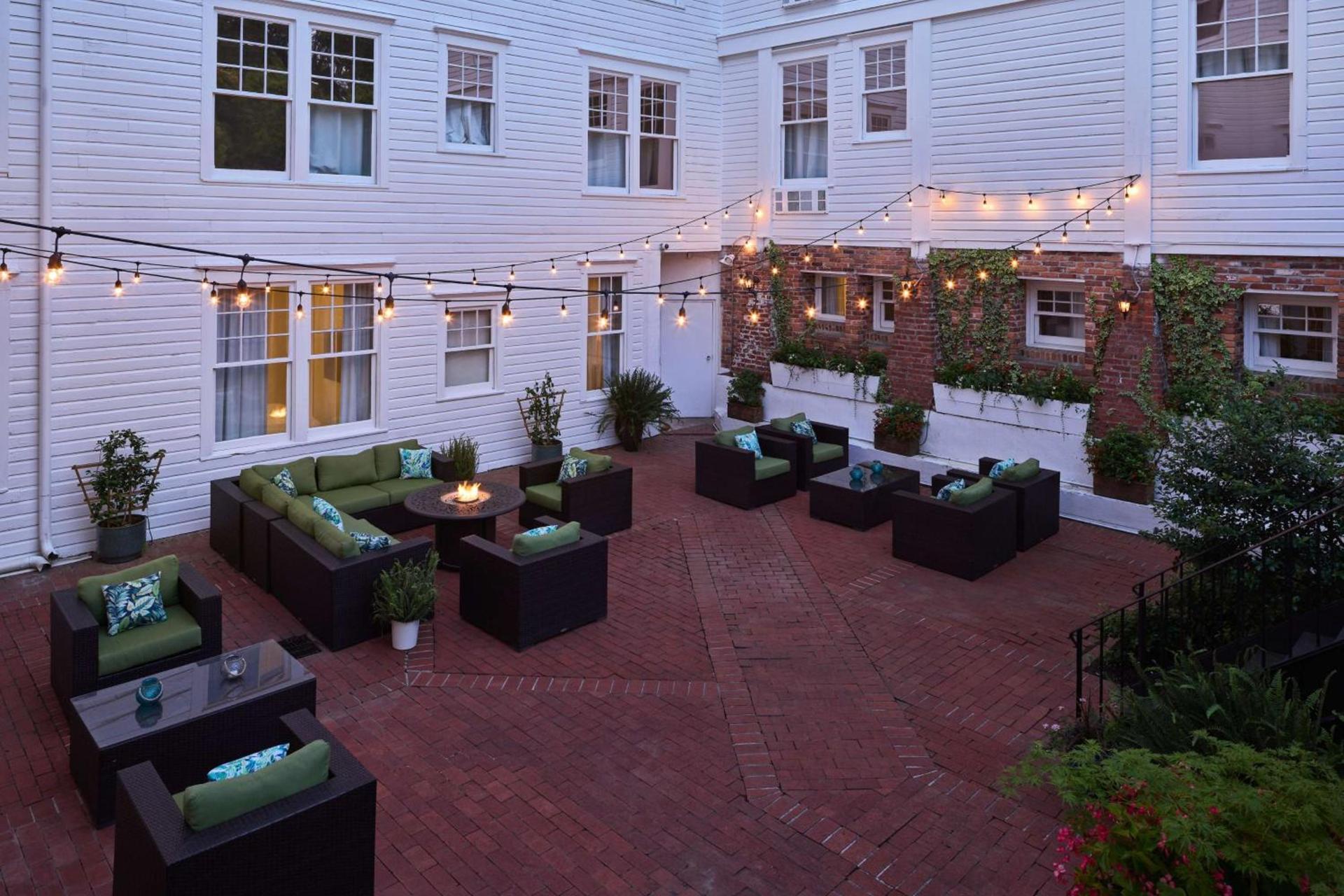 The Partridge Inn Augusta, Curio Collection by Hilton photo 3