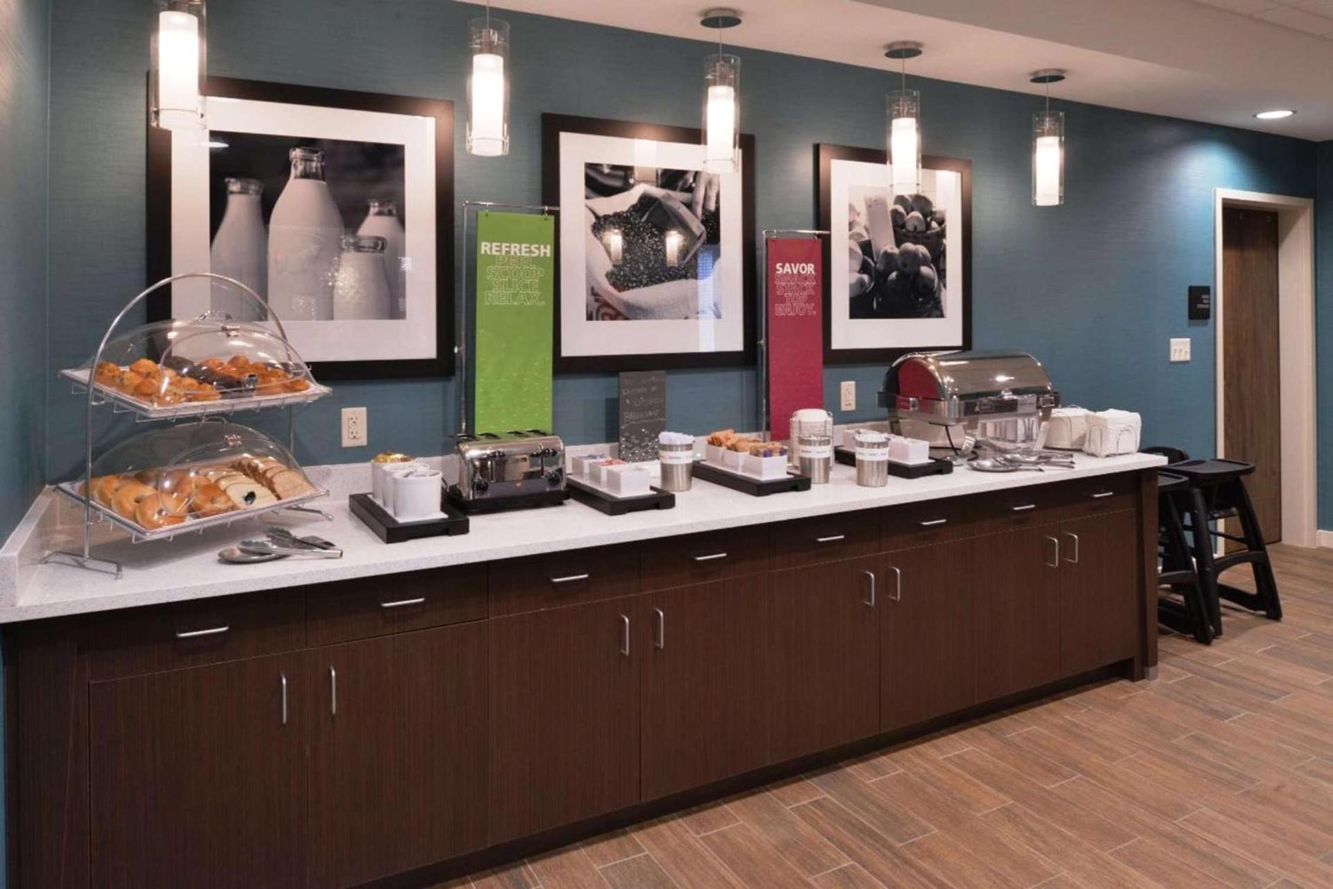 Hampton Inn Leavenworth photo 9
