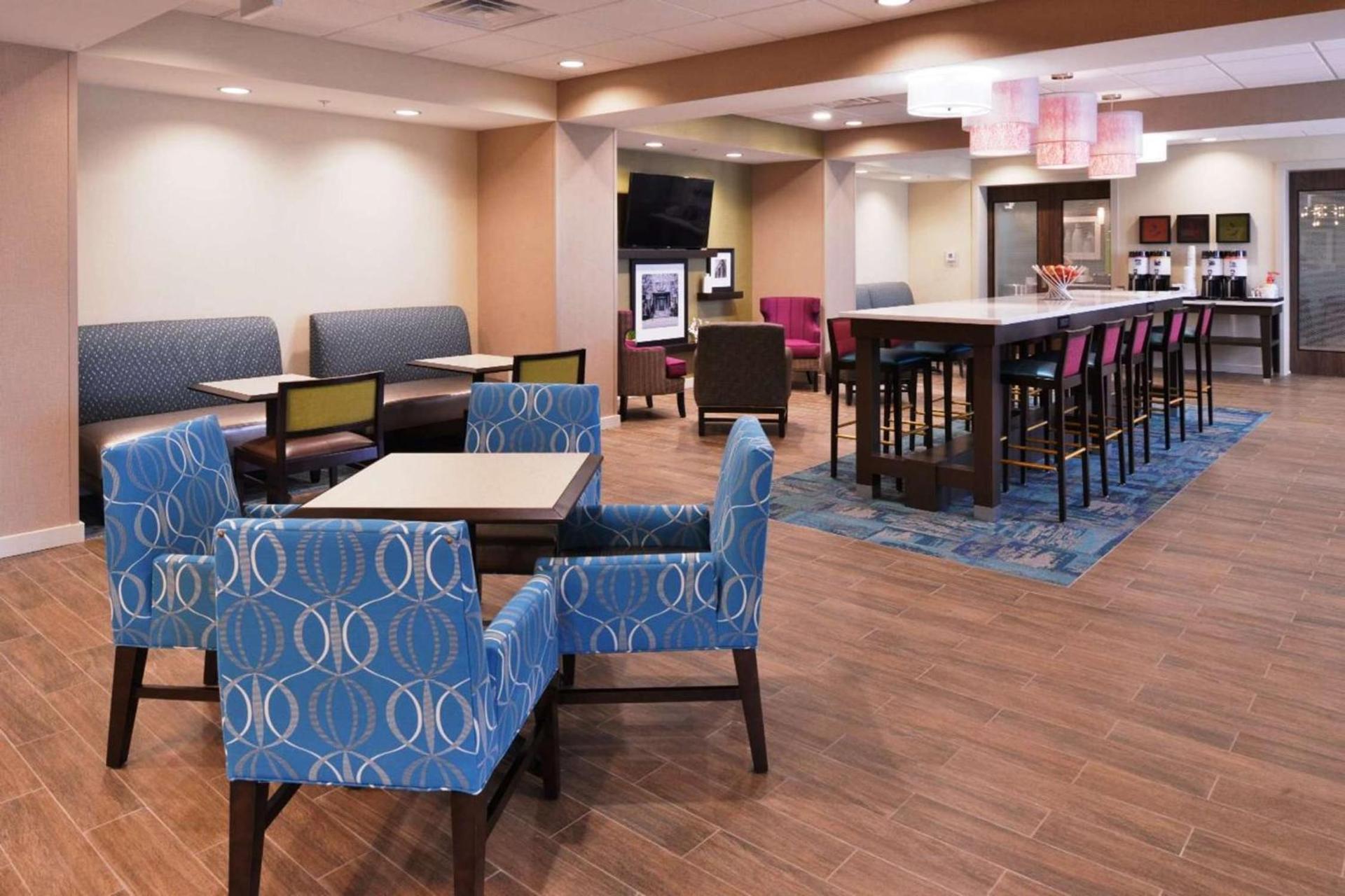 Hampton Inn Leavenworth photo 11