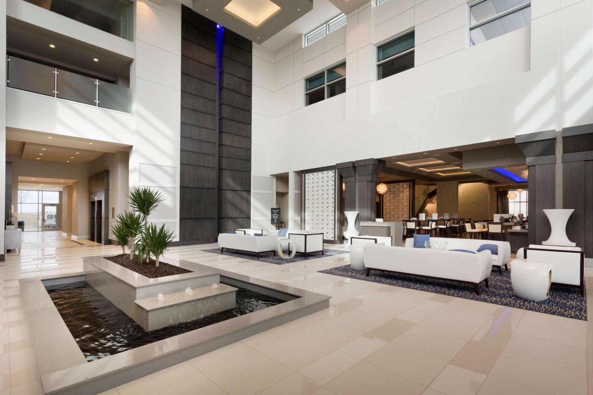 Embassy Suites by Hilton Kansas City Olathe photo 5