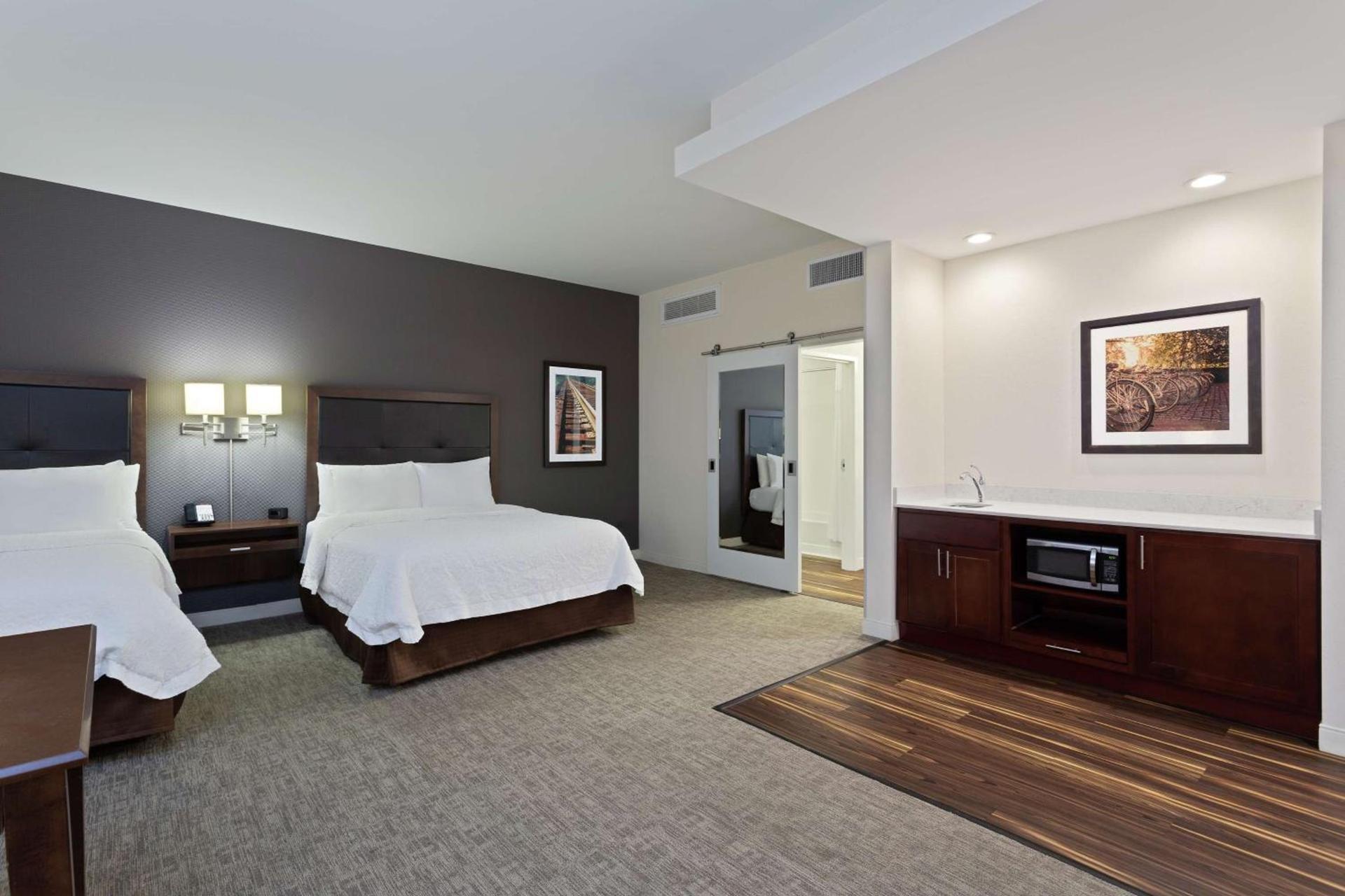 Hampton Inn & Suites - Richmond - Downtown, VA photo 6
