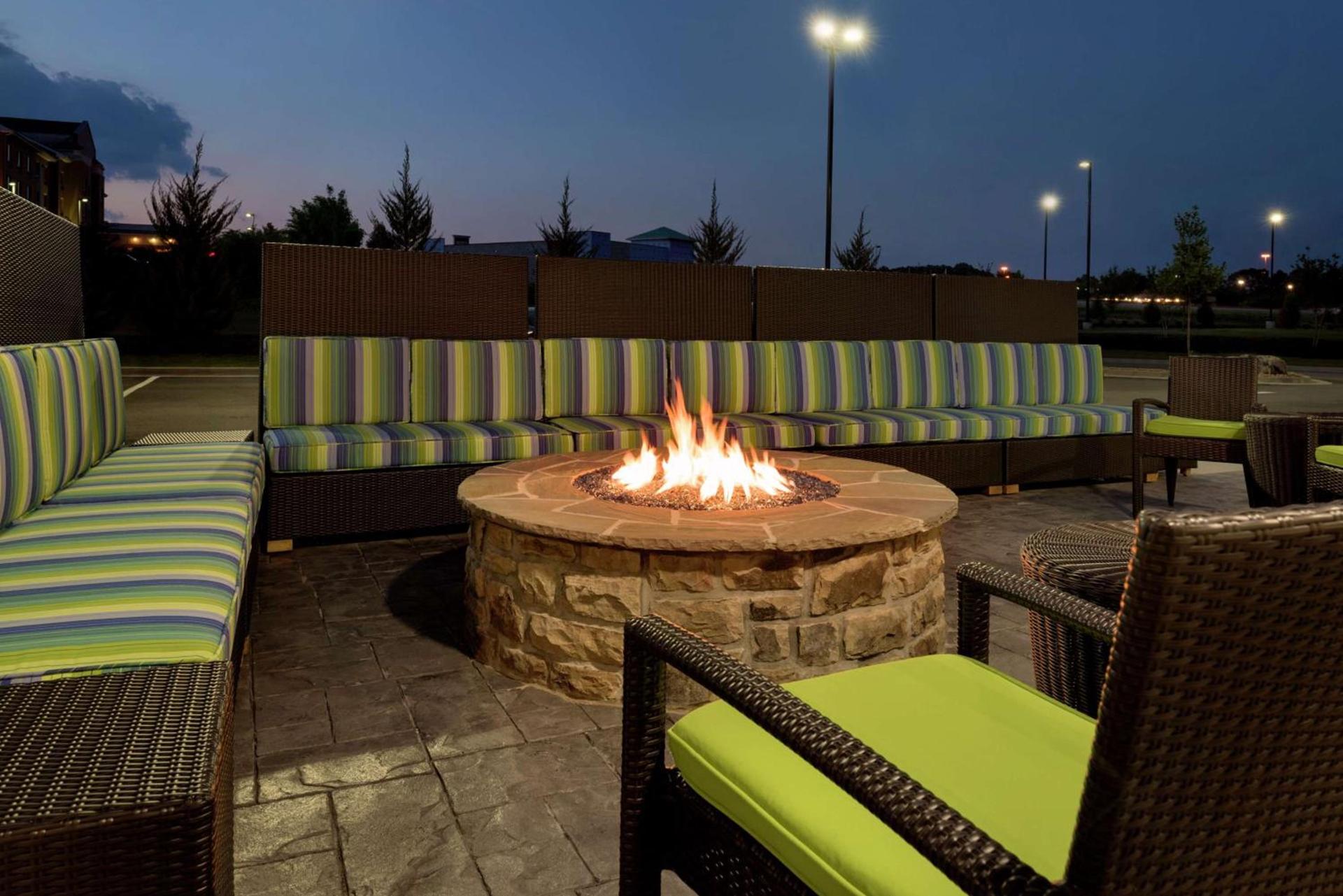 Home2 Suites by Hilton Atlanta South/McDonough photo 2
