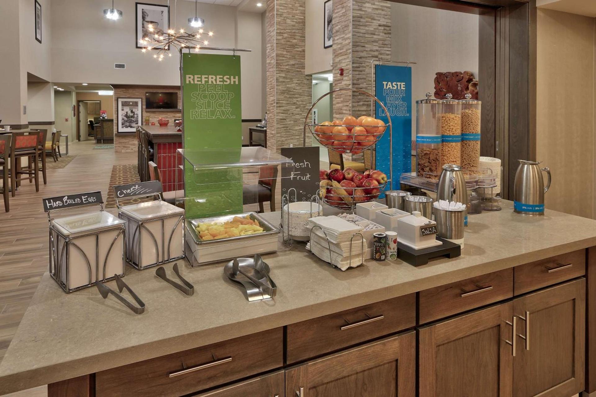 Hampton Inn & Suites Artesia photo 13