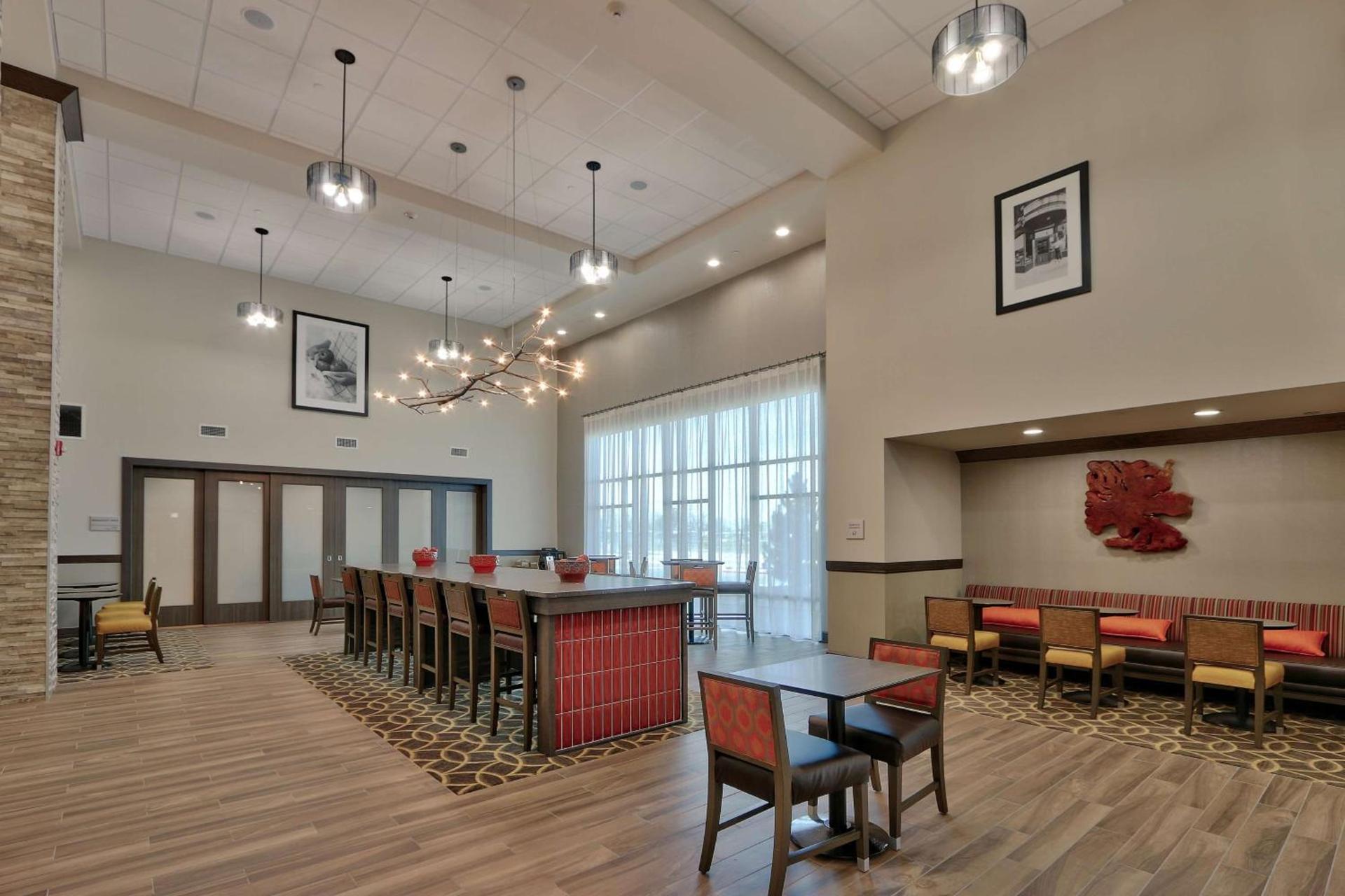 Hampton Inn & Suites Artesia photo 14