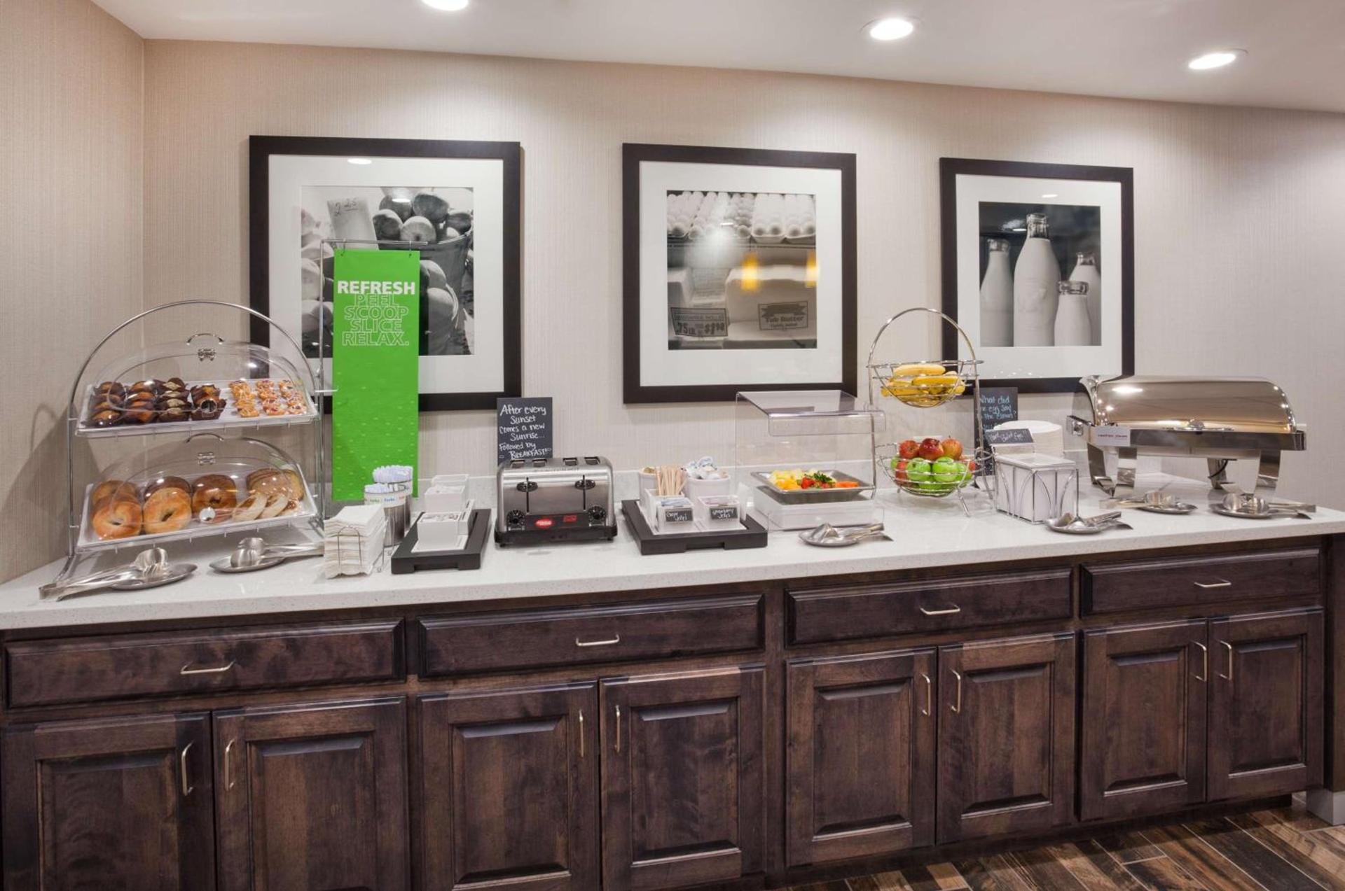 Hampton Inn & Suites Sioux City South, IA photo 15