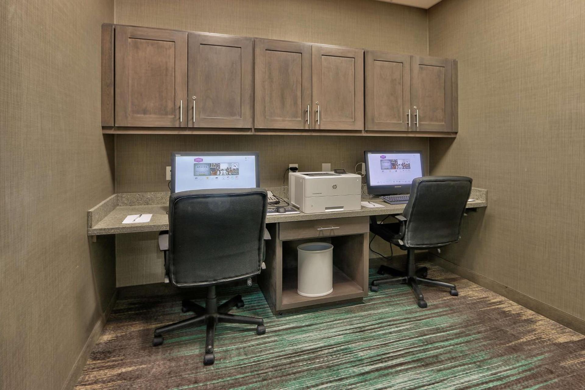 Hampton Inn & Suites Artesia photo 3