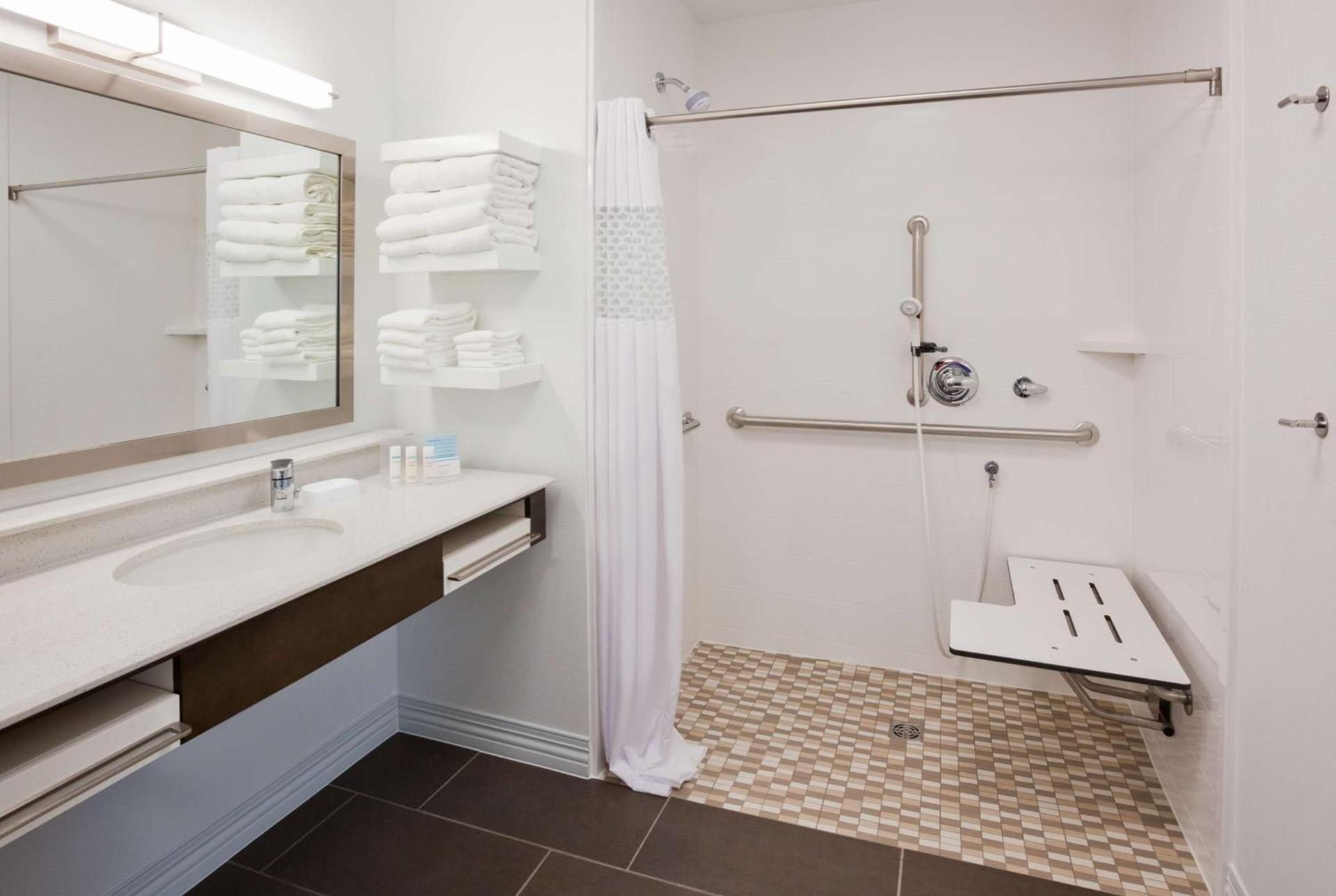 Hampton Inn & Suites Sioux City South, IA photo 39