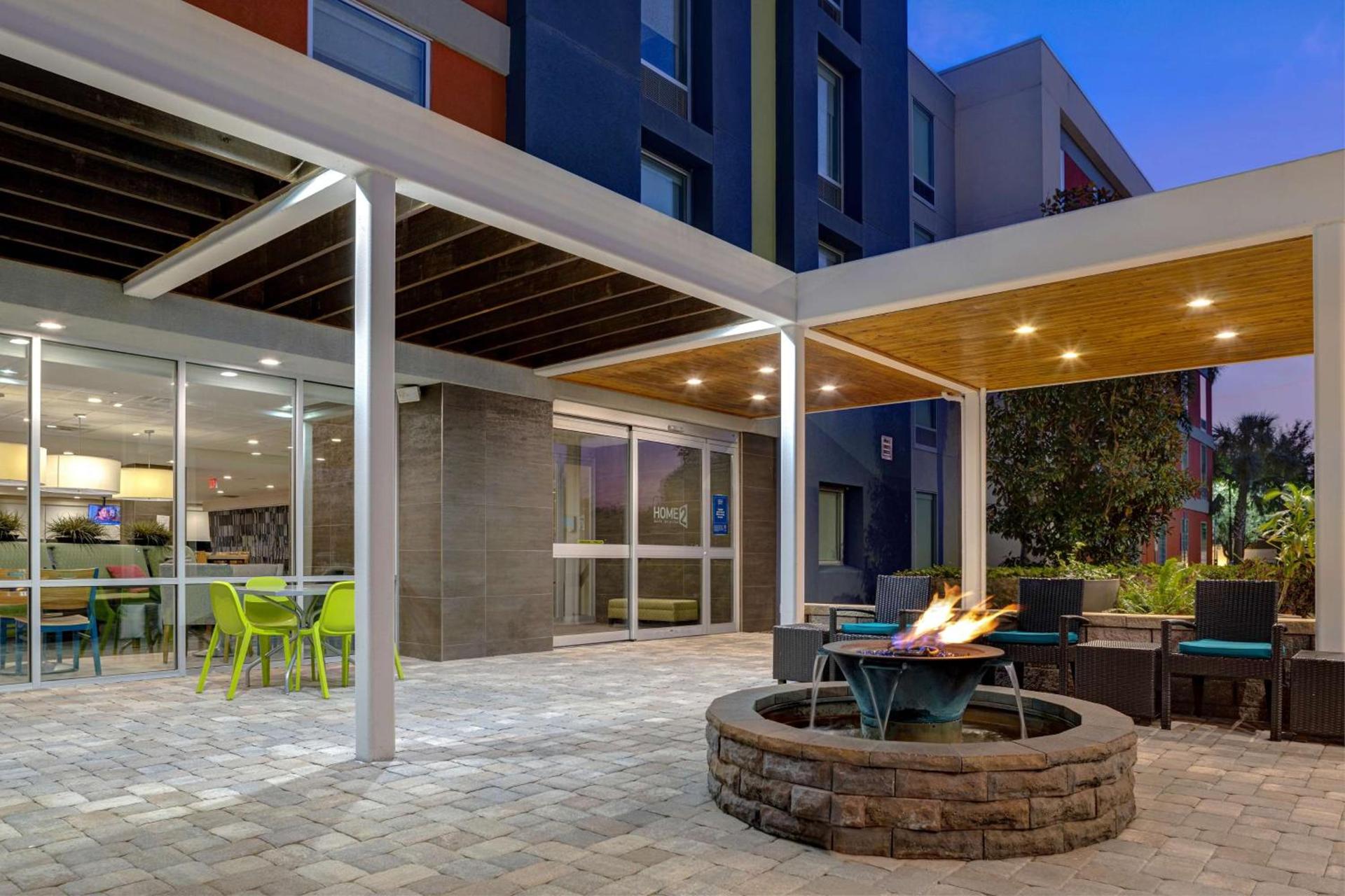 Home2 Suites by Hilton Orlando International Drive South - Free Shuttle to Theme Parks photo 4