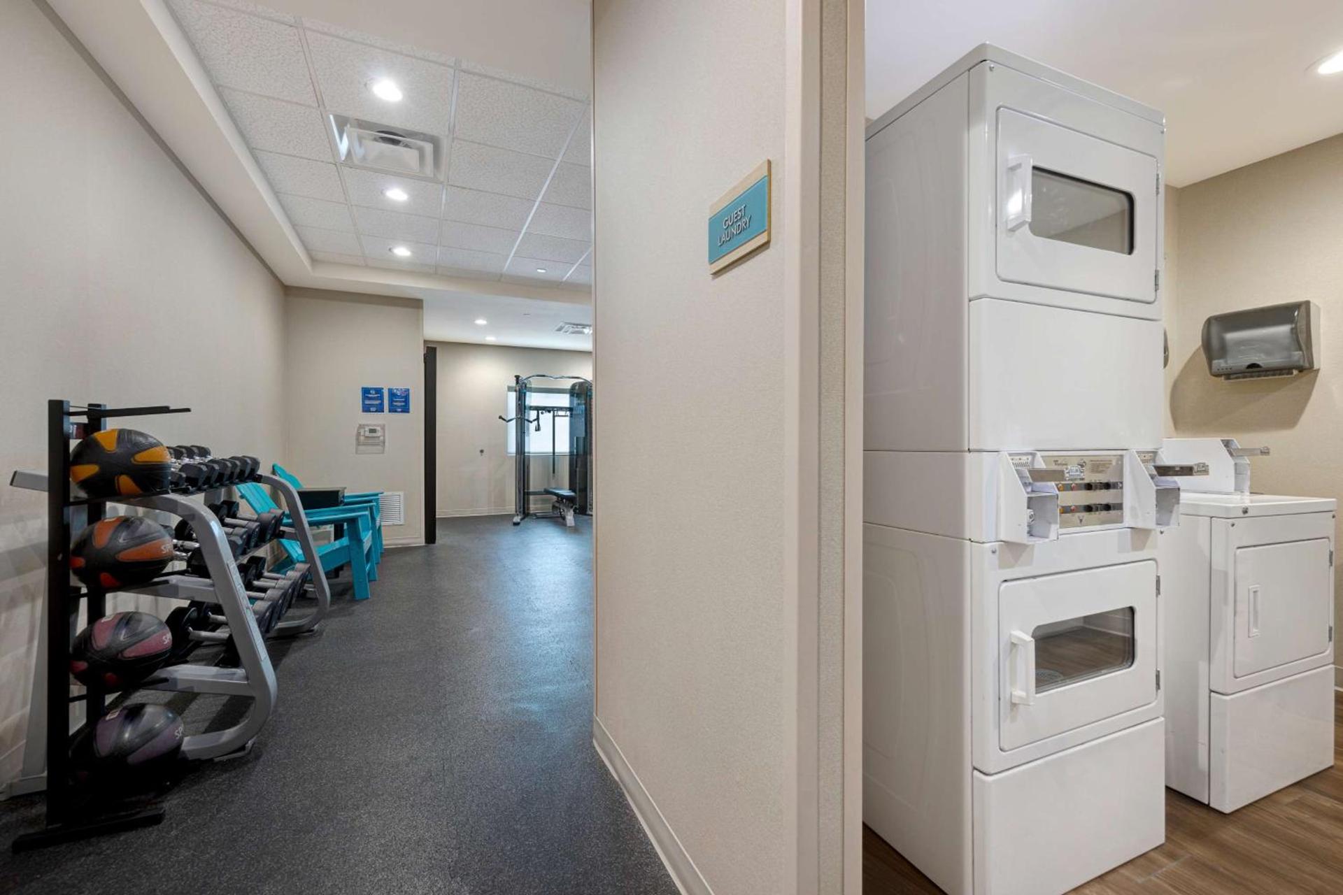Home2 Suites by Hilton Orlando International Drive South - Free Shuttle to Theme Parks photo 18