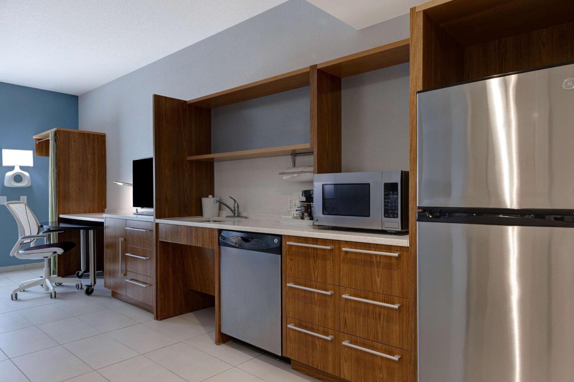 Home2 Suites by Hilton Orlando International Drive South - Free Shuttle to Theme Parks photo 30