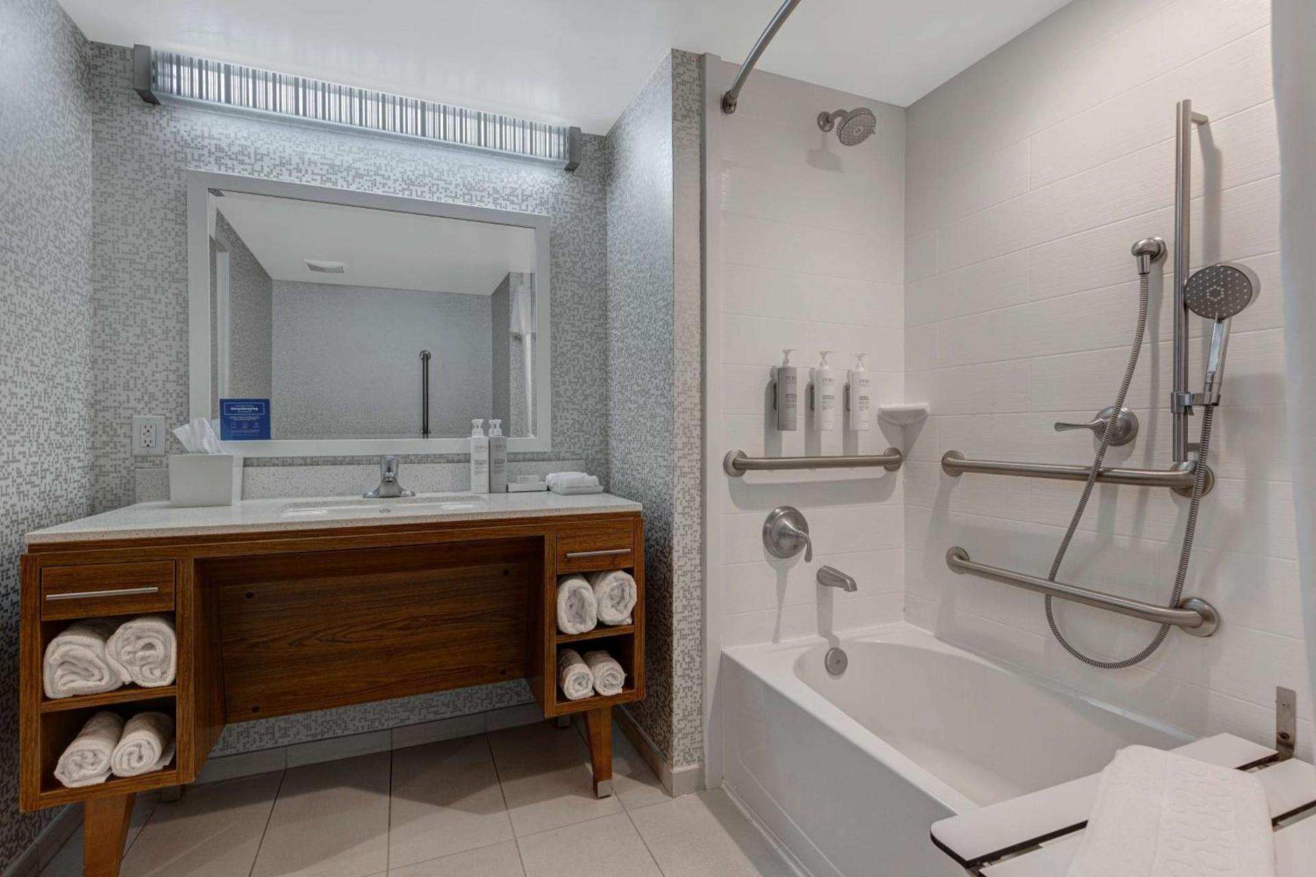 Home2 Suites by Hilton Orlando International Drive South - Free Shuttle to Theme Parks photo 31