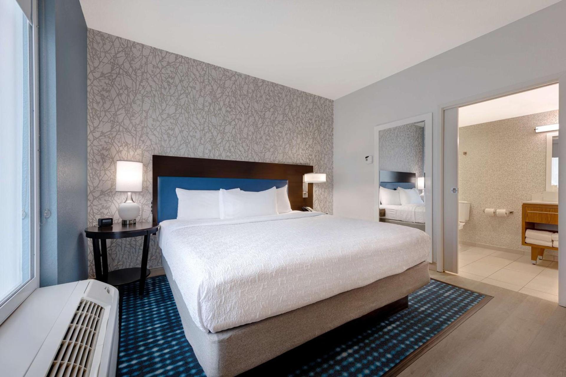 Home2 Suites by Hilton Orlando International Drive South - Free Shuttle to Theme Parks photo 32