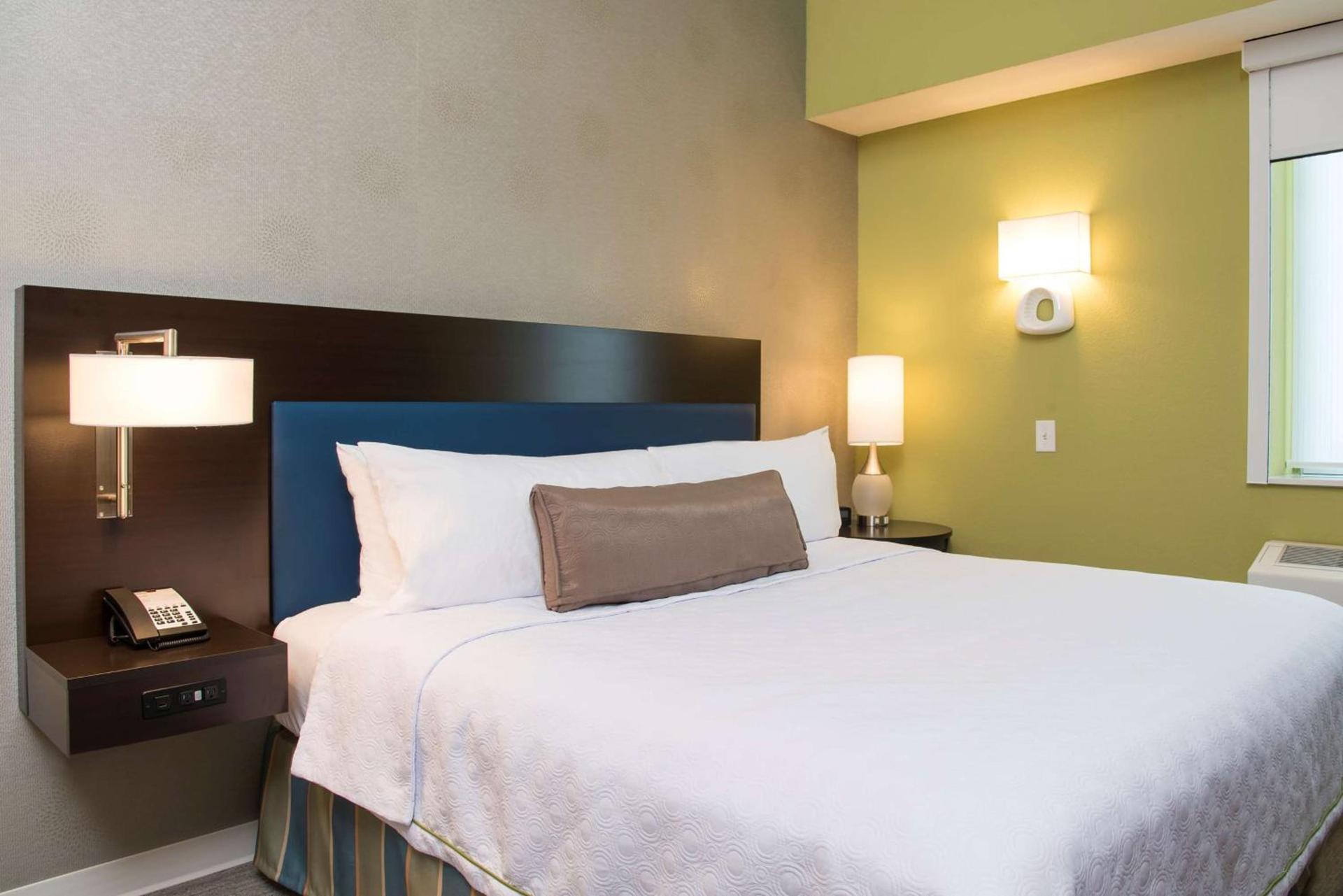 Home2 Suites by Hilton Indianapolis Downtown Indianapolis photo 11