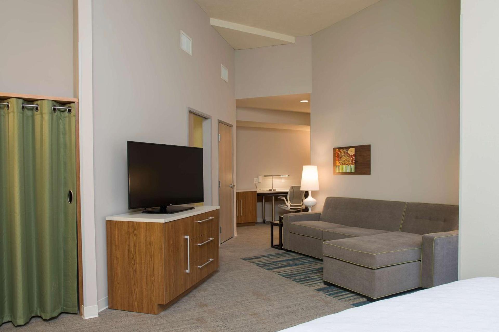 Home2 Suites by Hilton Indianapolis Downtown Indianapolis photo 17