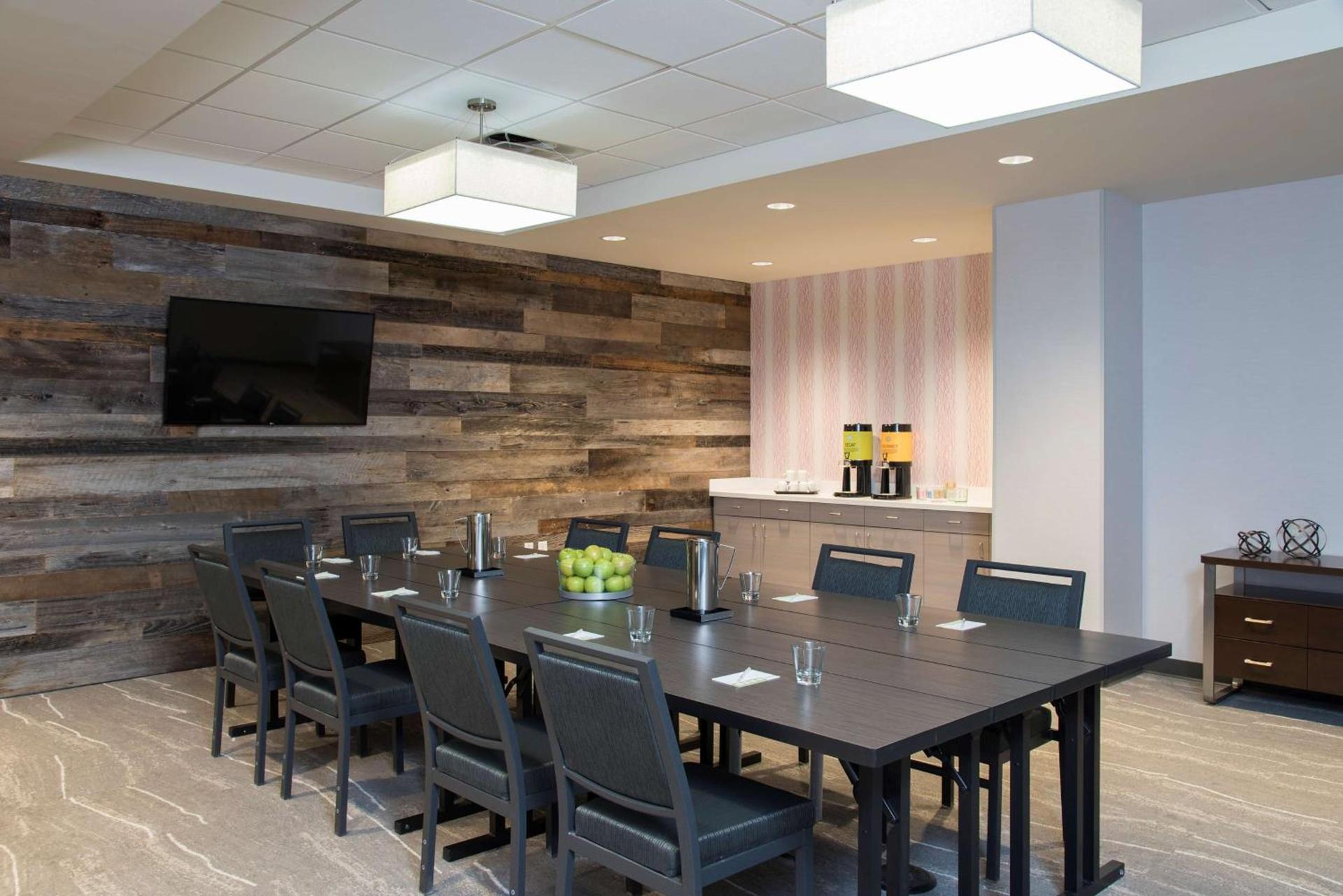 Home2 Suites by Hilton Indianapolis Downtown Indianapolis photo 22