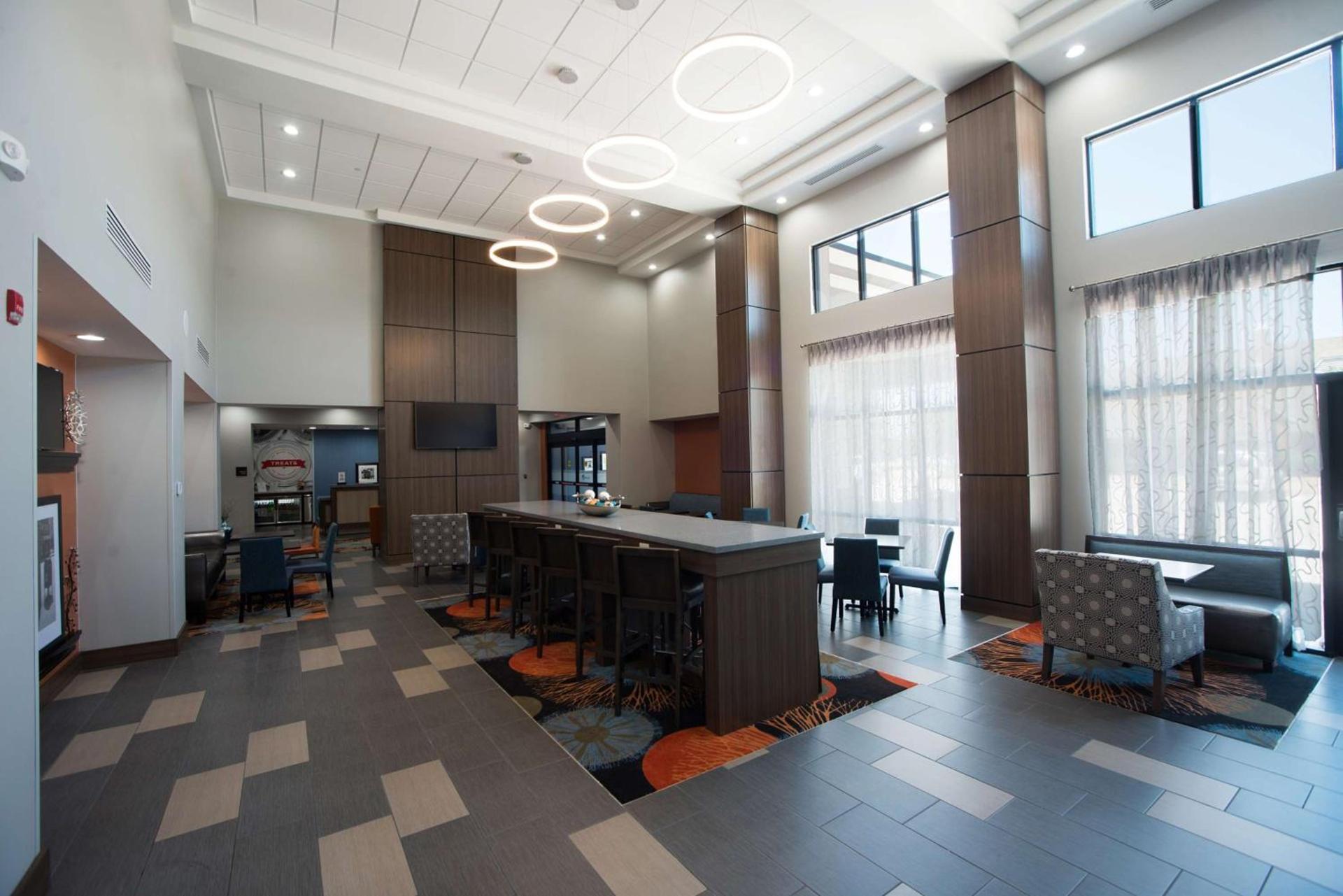 Hampton Inn & Suites Stillwater West photo 6