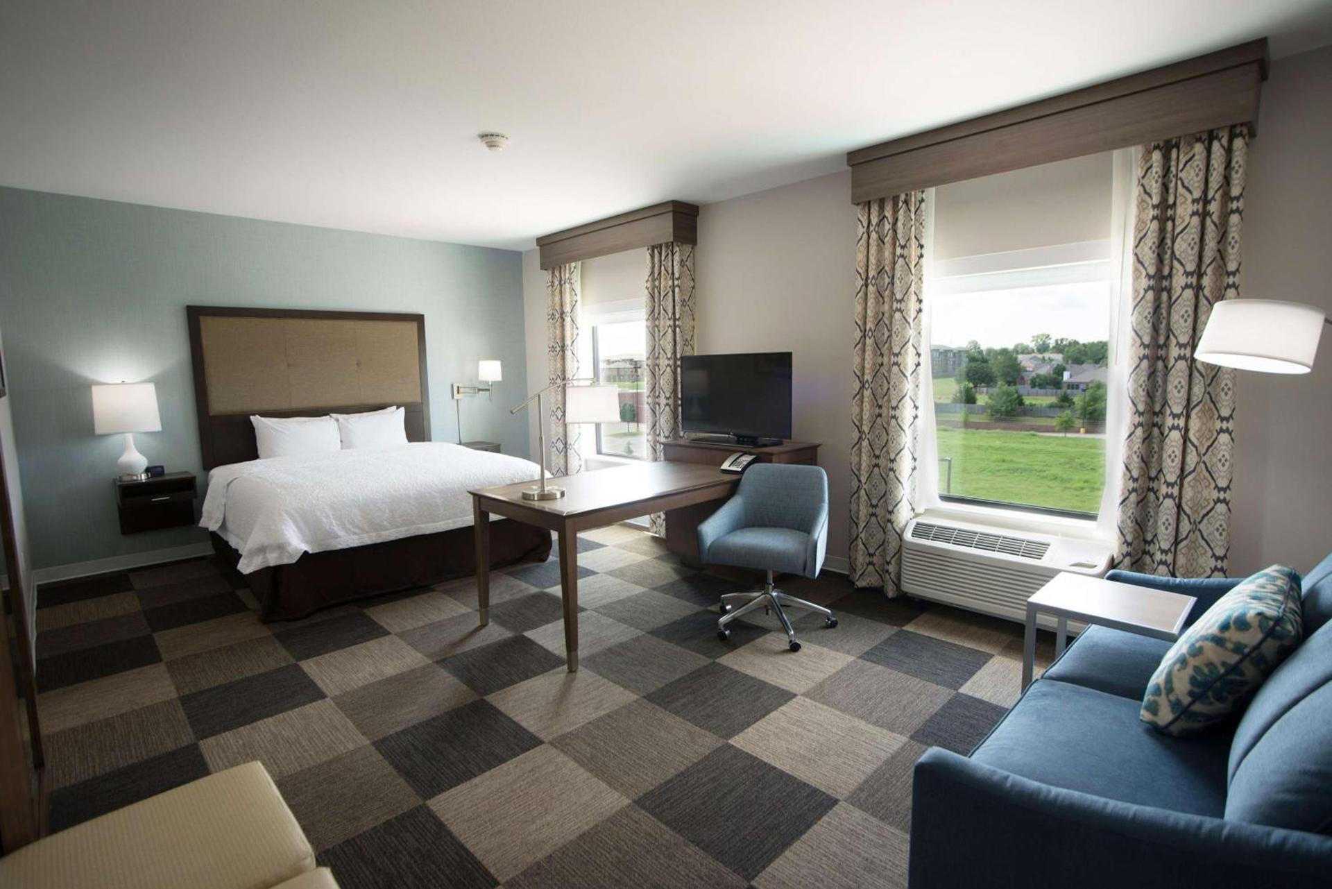 Hampton Inn & Suites Stillwater West photo 18