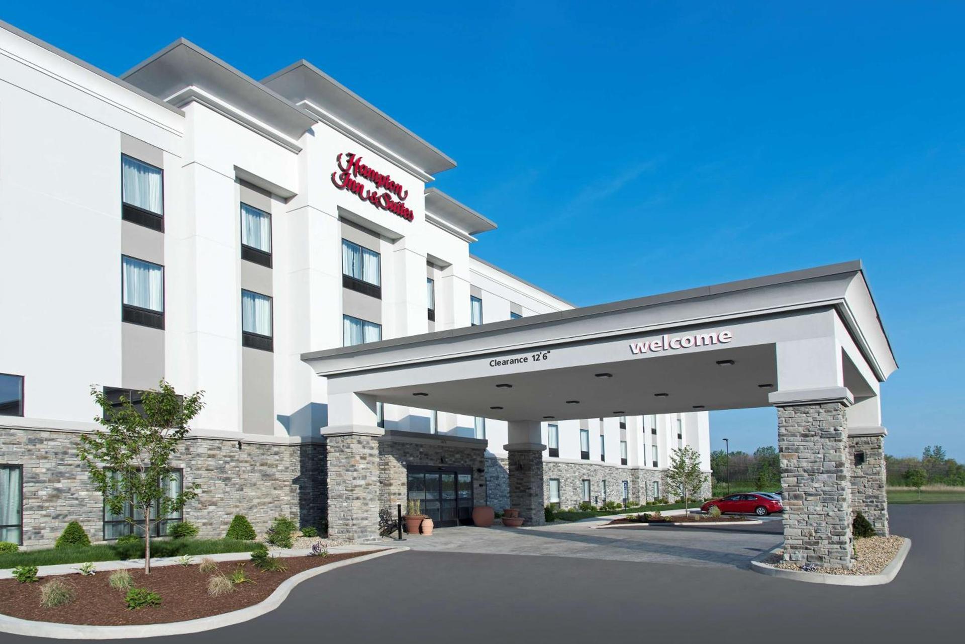 Hampton Inn and Suites Michigan City photo 2