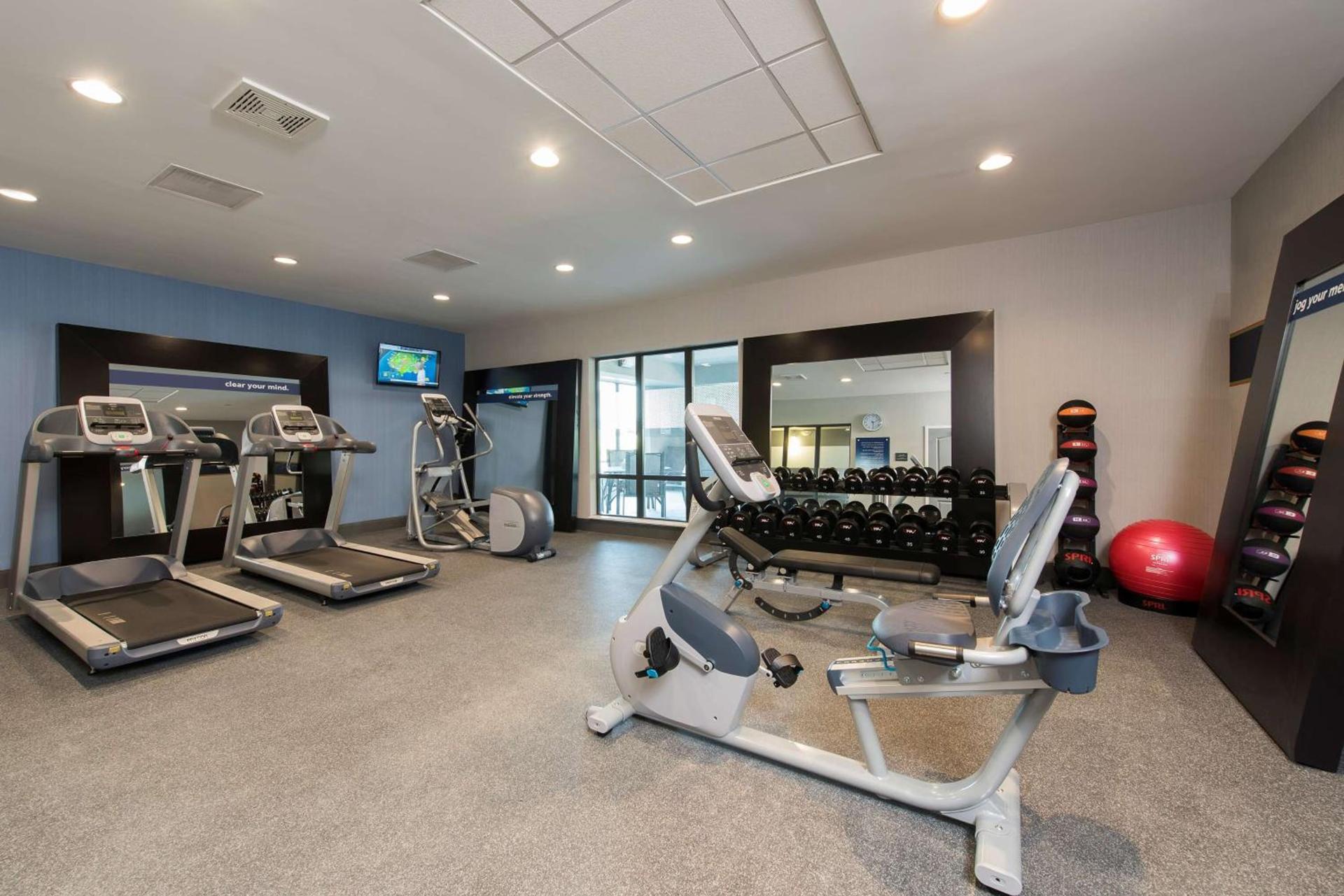 Hampton Inn and Suites Michigan City photo 11