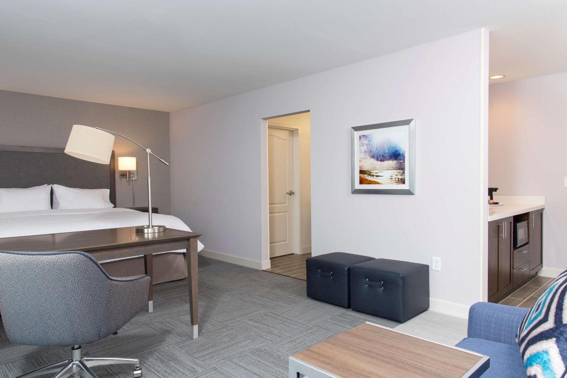 Hampton Inn and Suites Michigan City photo 14