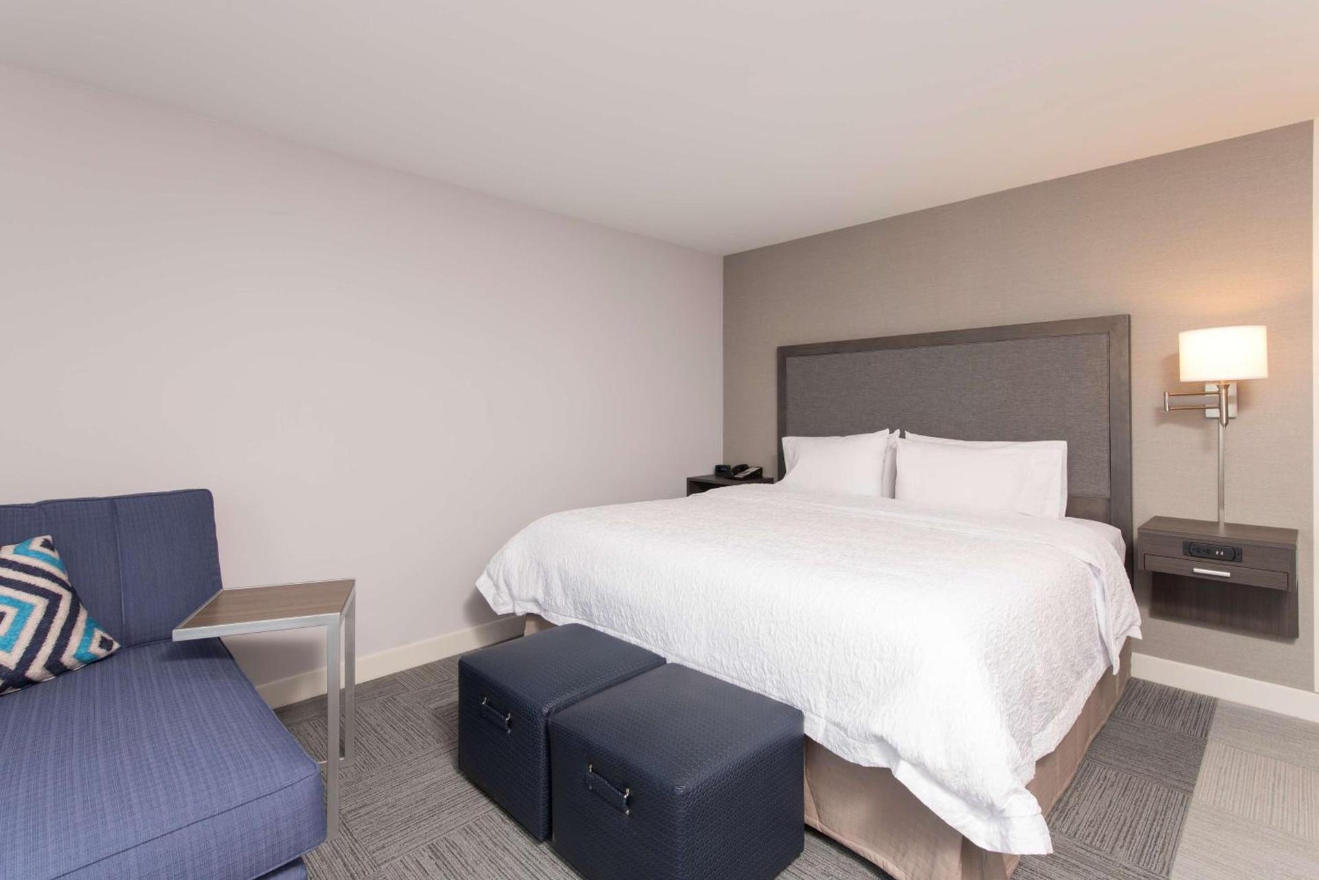 Hampton Inn and Suites Michigan City photo 15