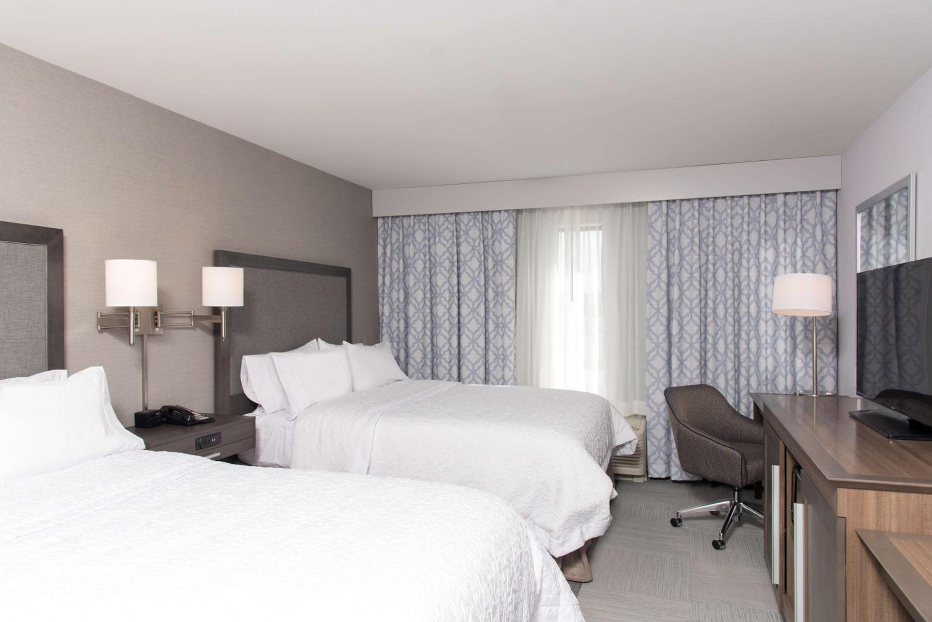 Hampton Inn and Suites Michigan City photo 23