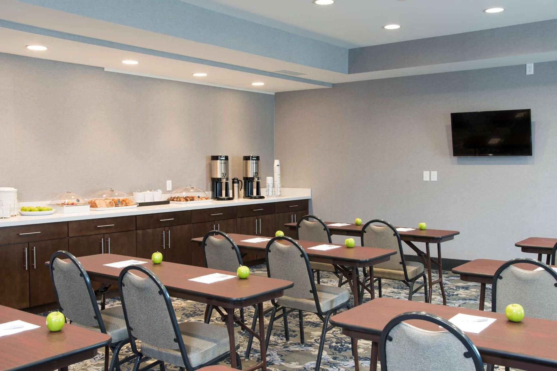 Hampton Inn and Suites Michigan City photo 24