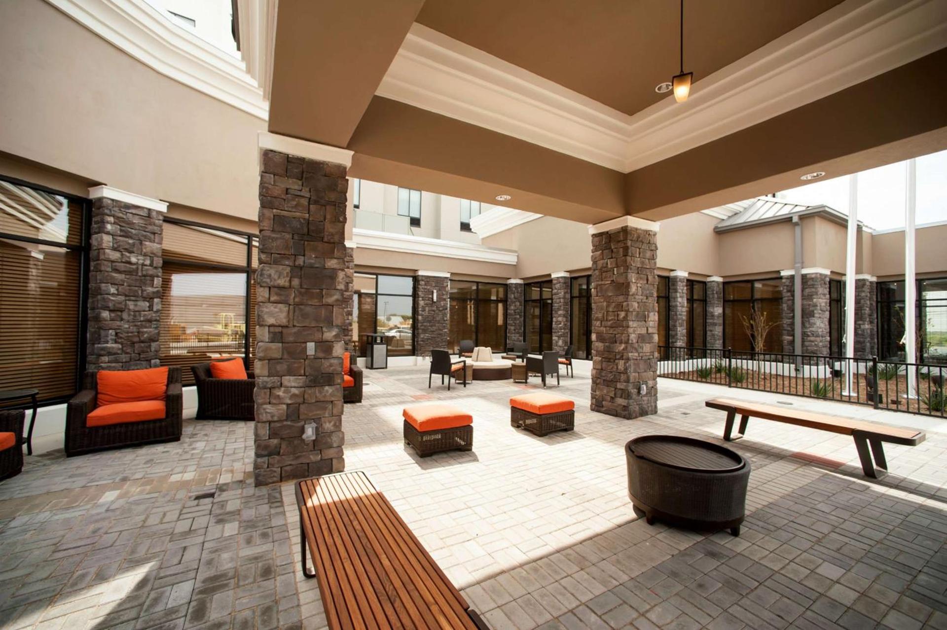 Hilton Garden Inn San Antonio-Live Oak Conference Center photo 2