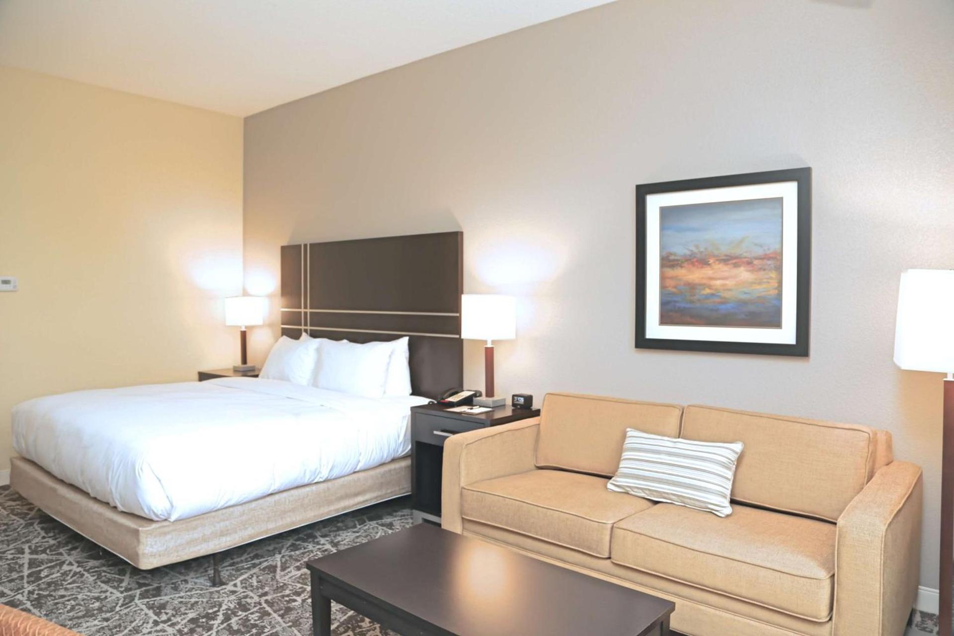 DoubleTree by Hilton Boston-Rockland photo 23