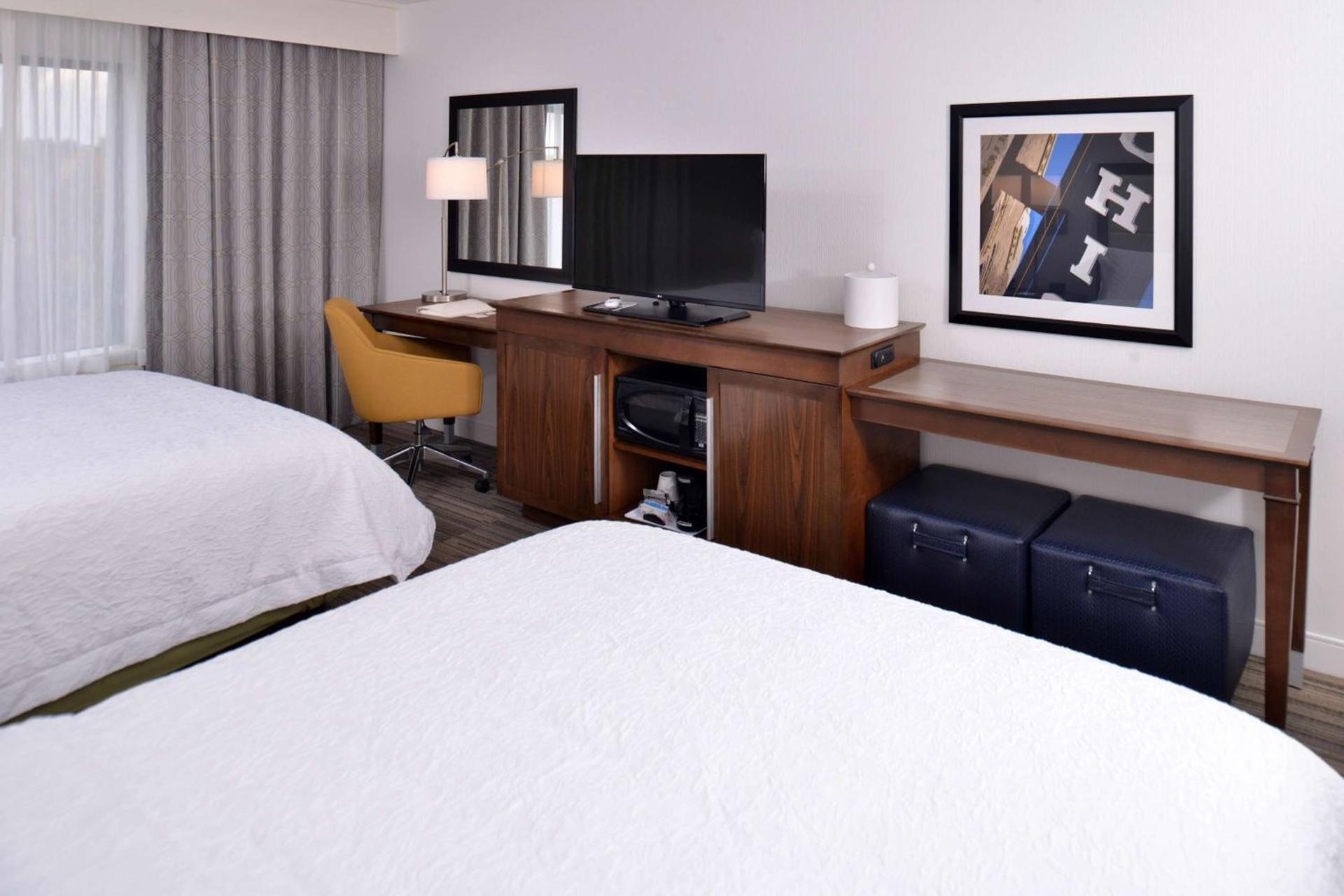 Hampton Inn & Suites Ann Arbor West photo 26