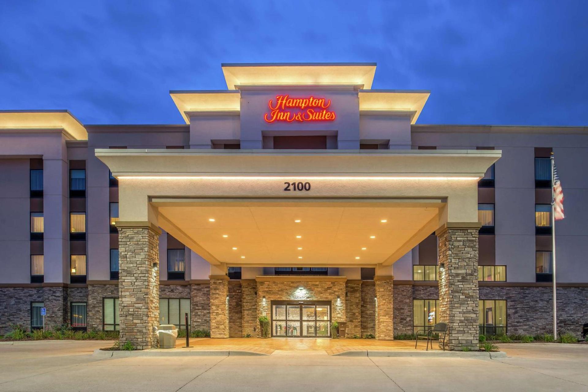 Hampton Inn and Suites Ames, IA photo 4