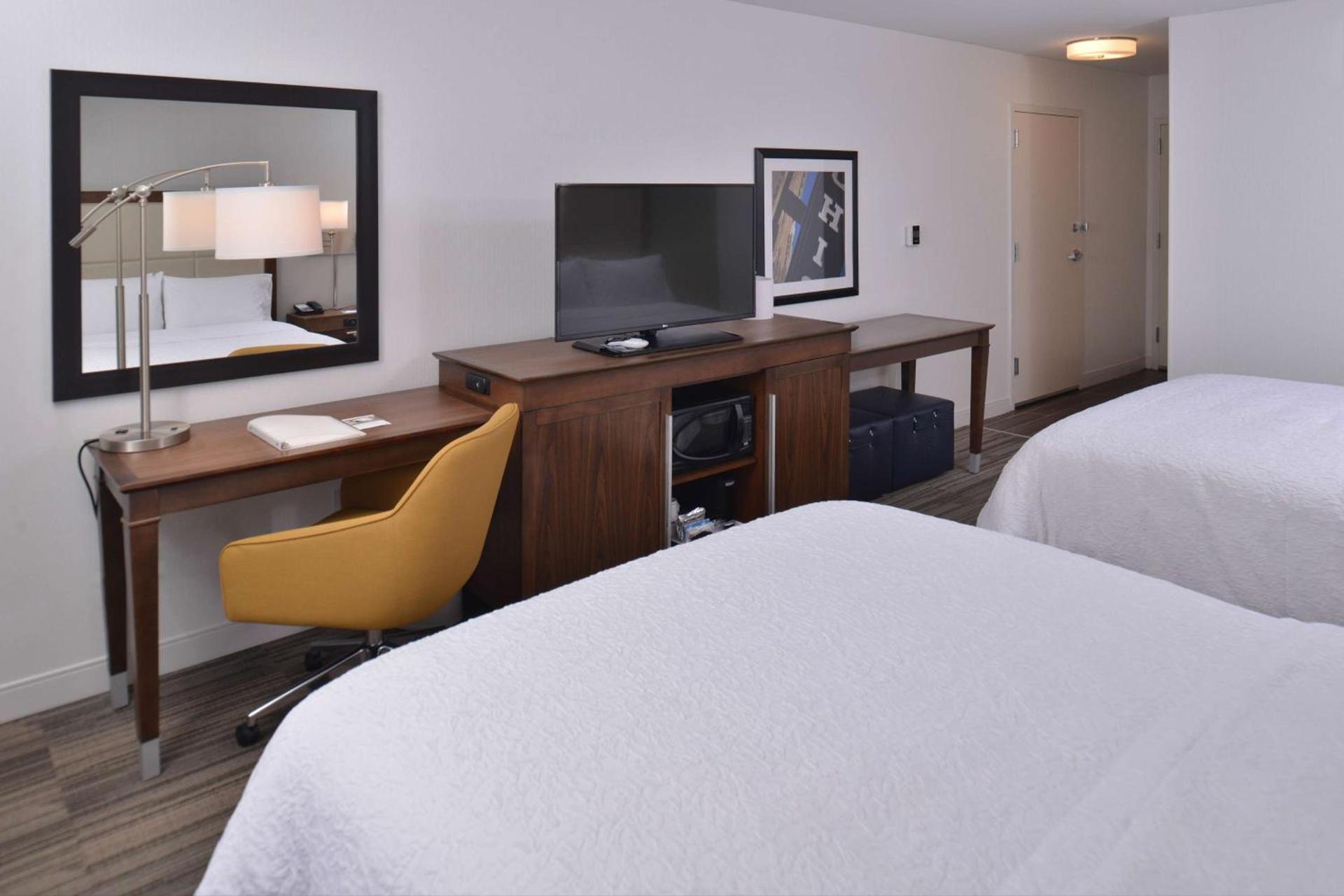 Hampton Inn & Suites Ann Arbor West photo 51