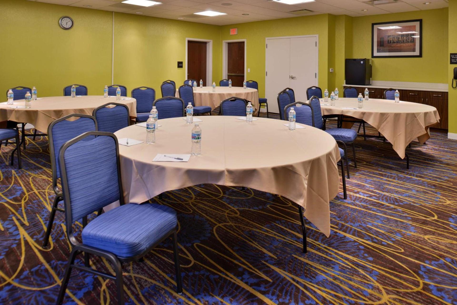 Hampton Inn & Suites Ann Arbor West photo 55