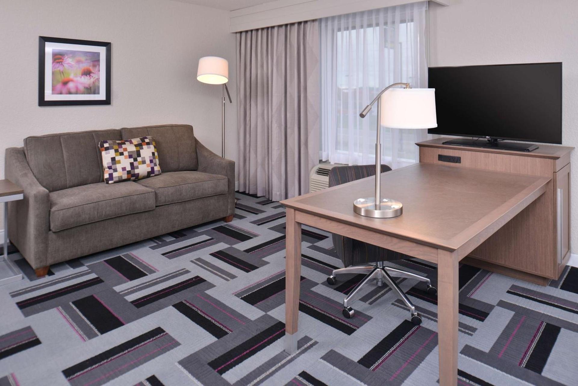 Hampton Inn and Suites Ames, IA photo 30