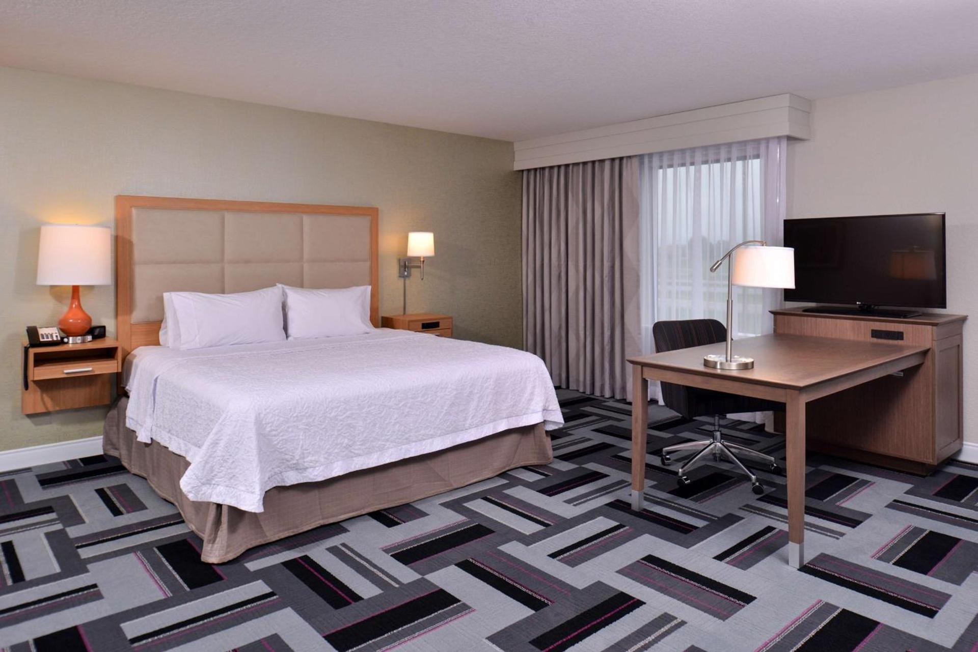 Hampton Inn and Suites Ames, IA photo 38