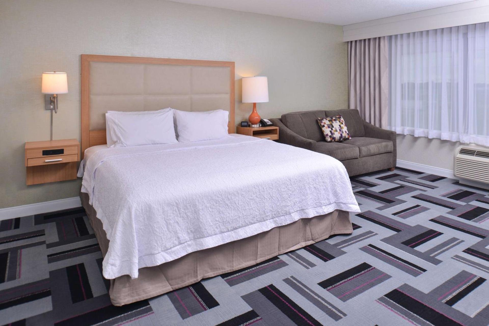 Hampton Inn and Suites Ames, IA photo 43