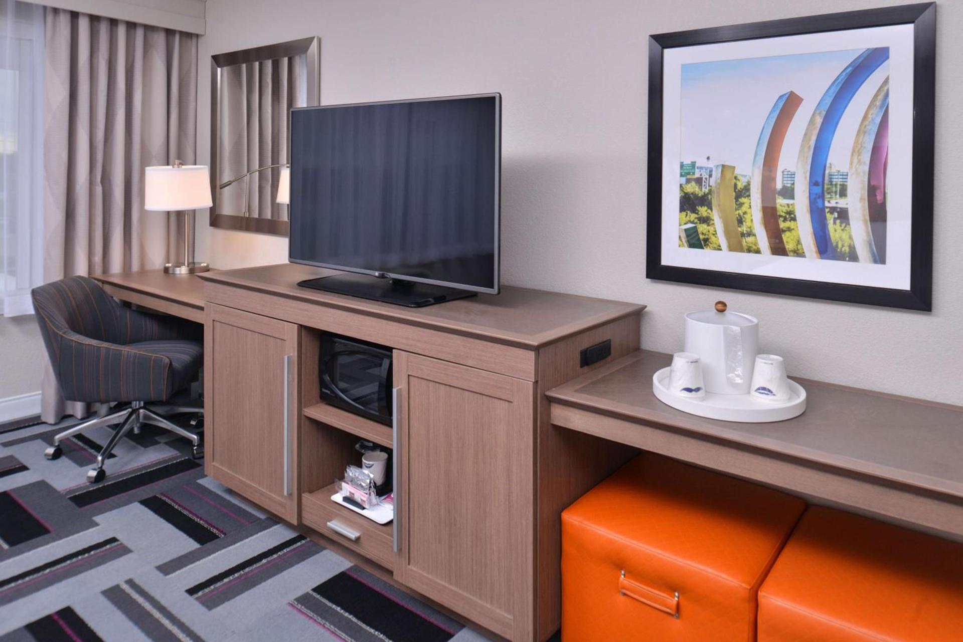 Hampton Inn and Suites Ames, IA photo 45