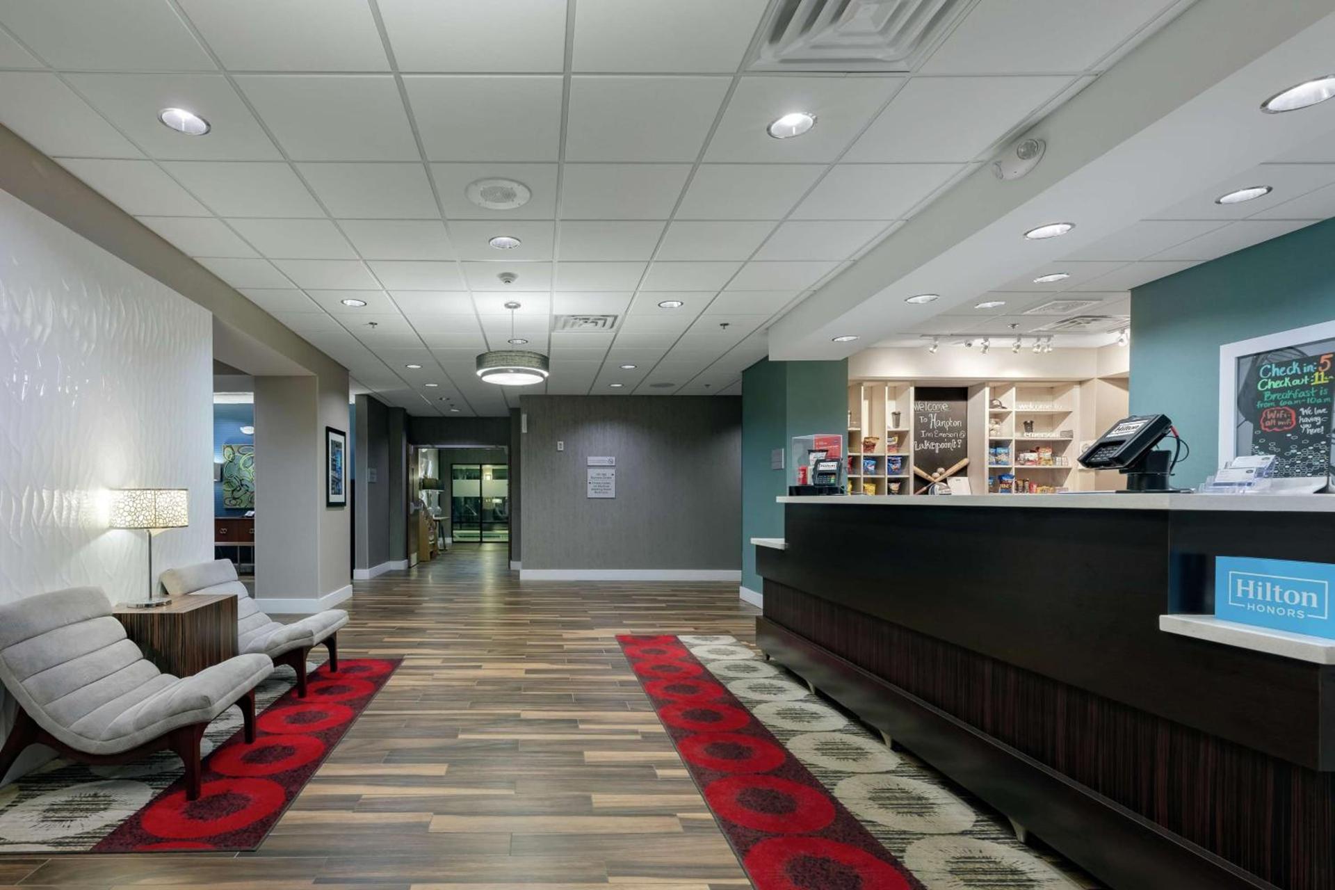 Hampton Inn Emerson - Lakepoint, Ga photo 10