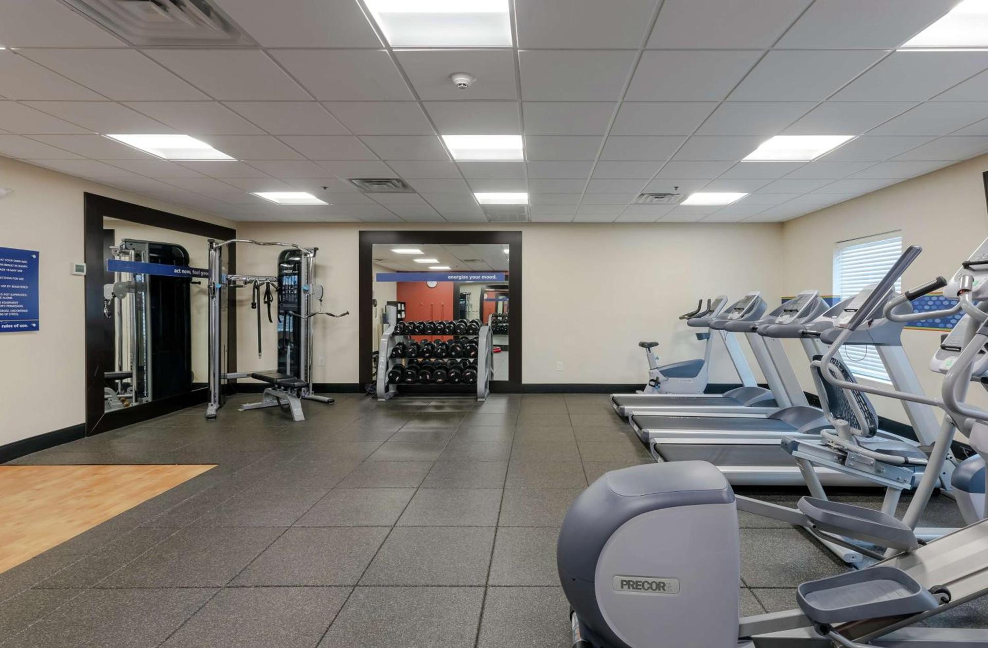 Hampton Inn Emerson - Lakepoint, Ga photo 21