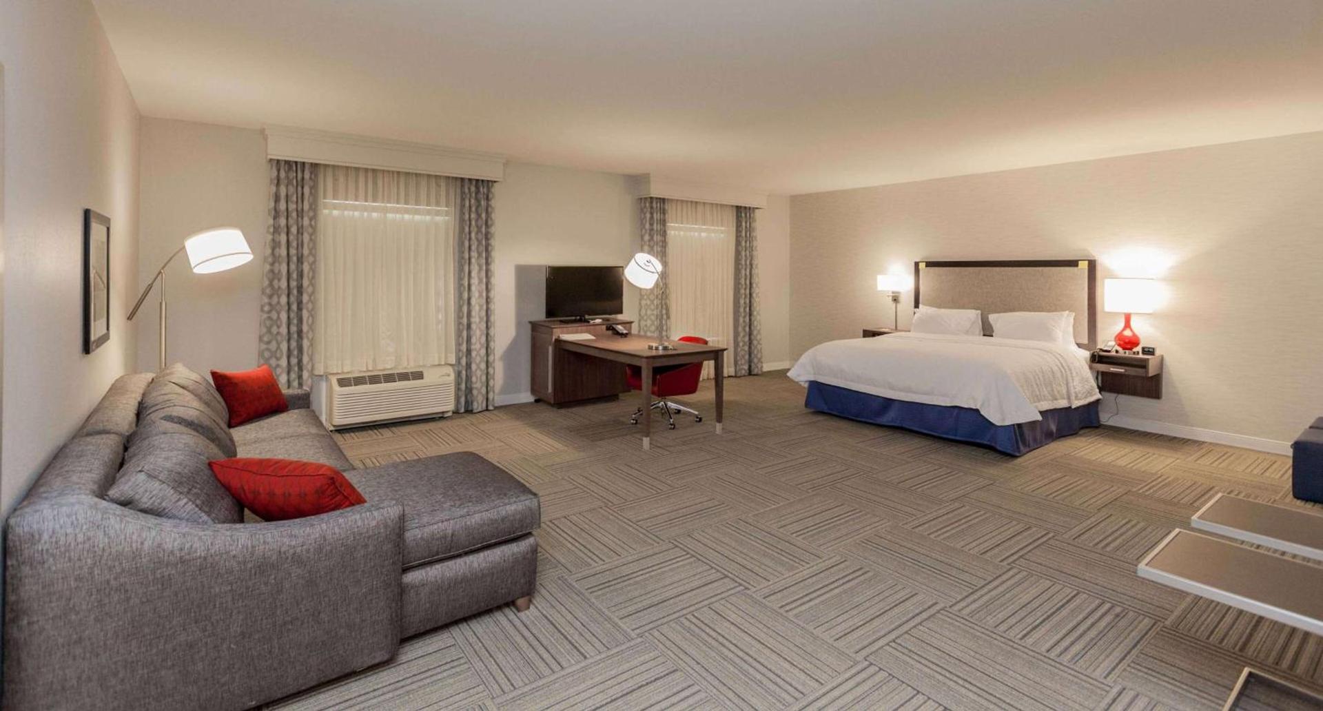 Hampton Inn Emerson - Lakepoint, Ga photo 25