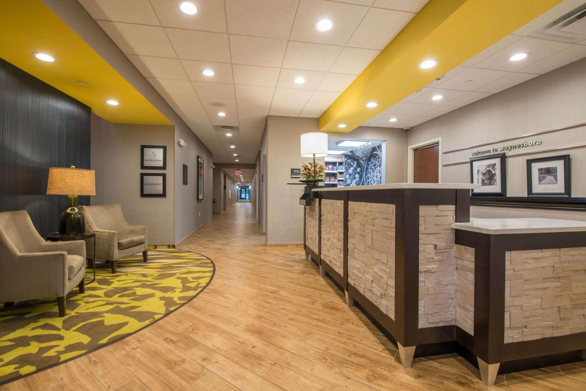 Hampton Inn Waynesboro photo 4