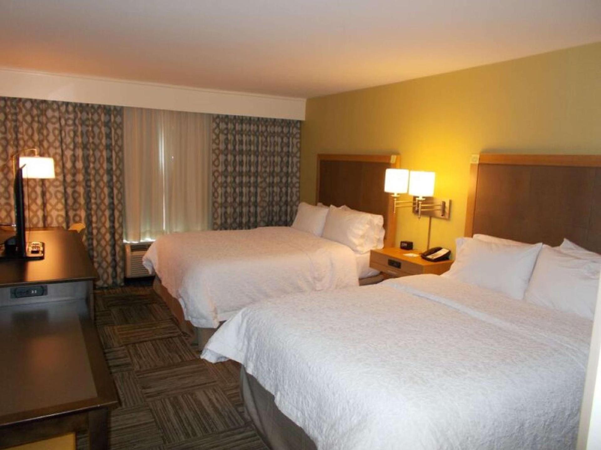 Hampton Inn Waynesboro photo 12